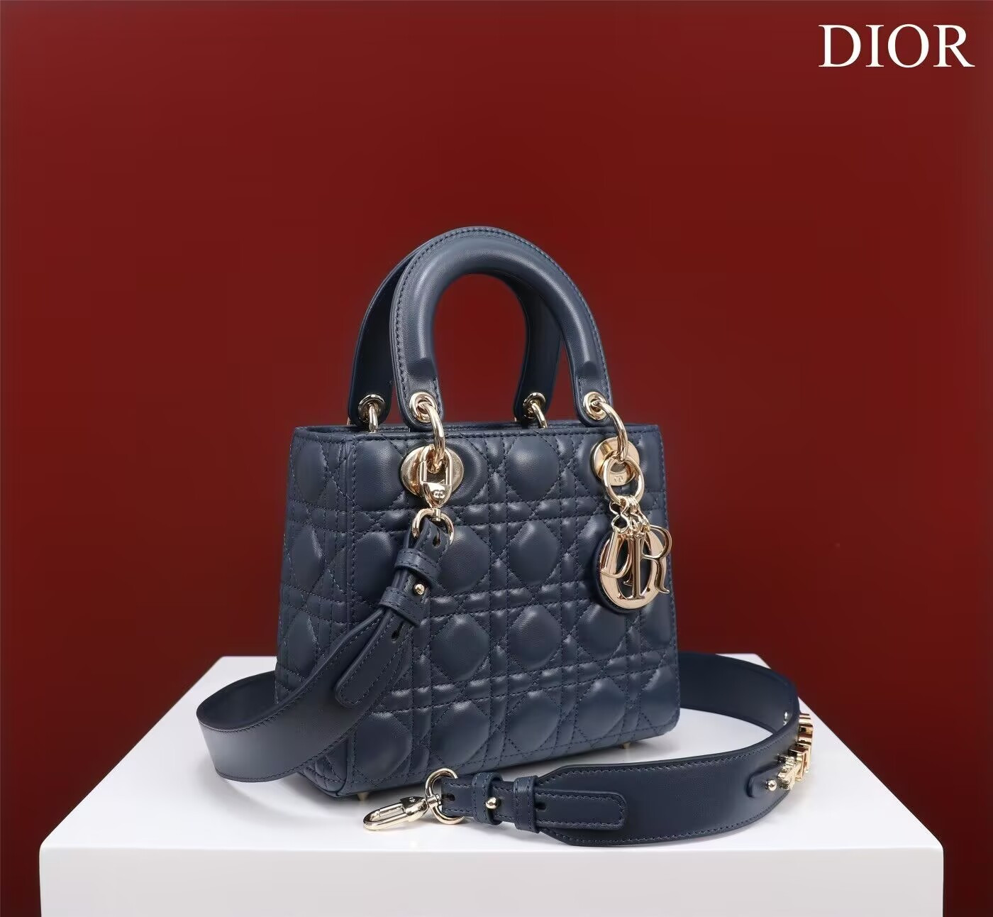 small lady D*or my abcD*or bag 20 x 17 x 8 cm