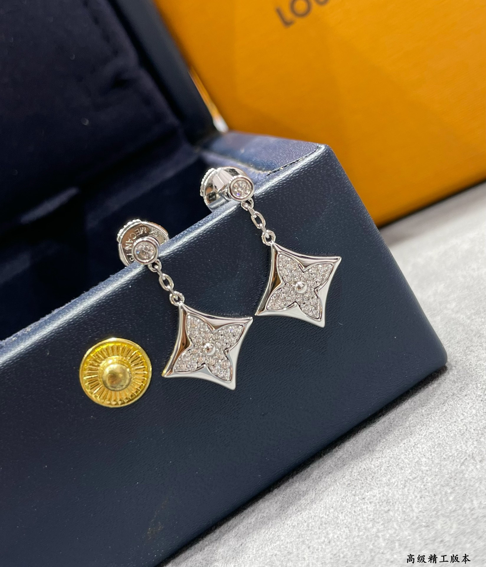 l0*is v*t0n square Di*m*nd earrings