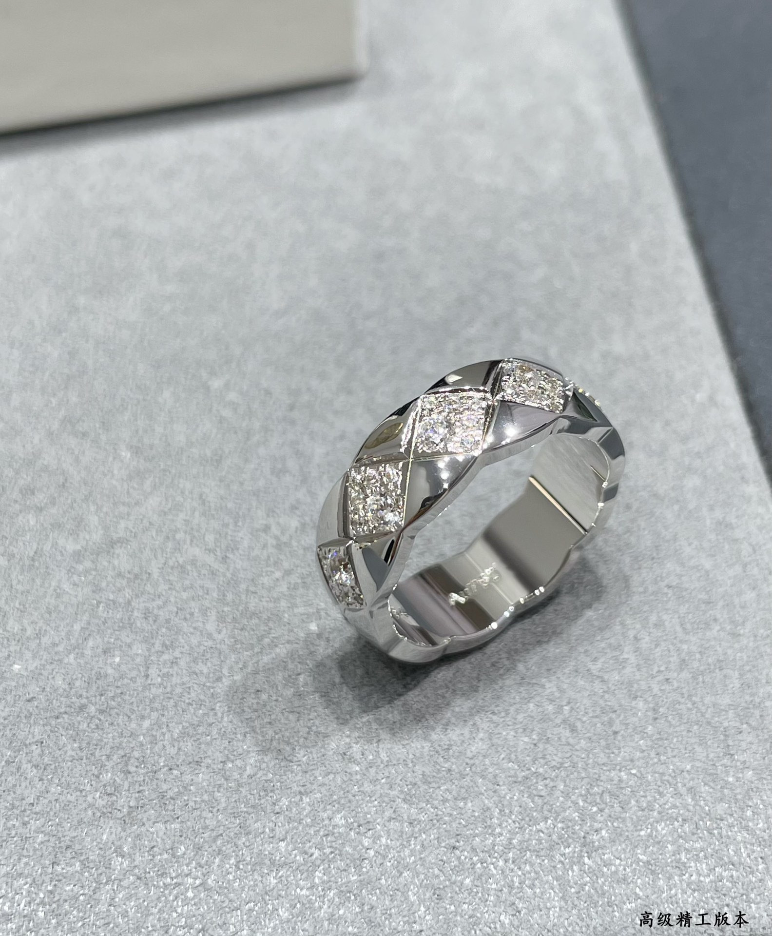 ch*el wide Di*m*nd square ring
