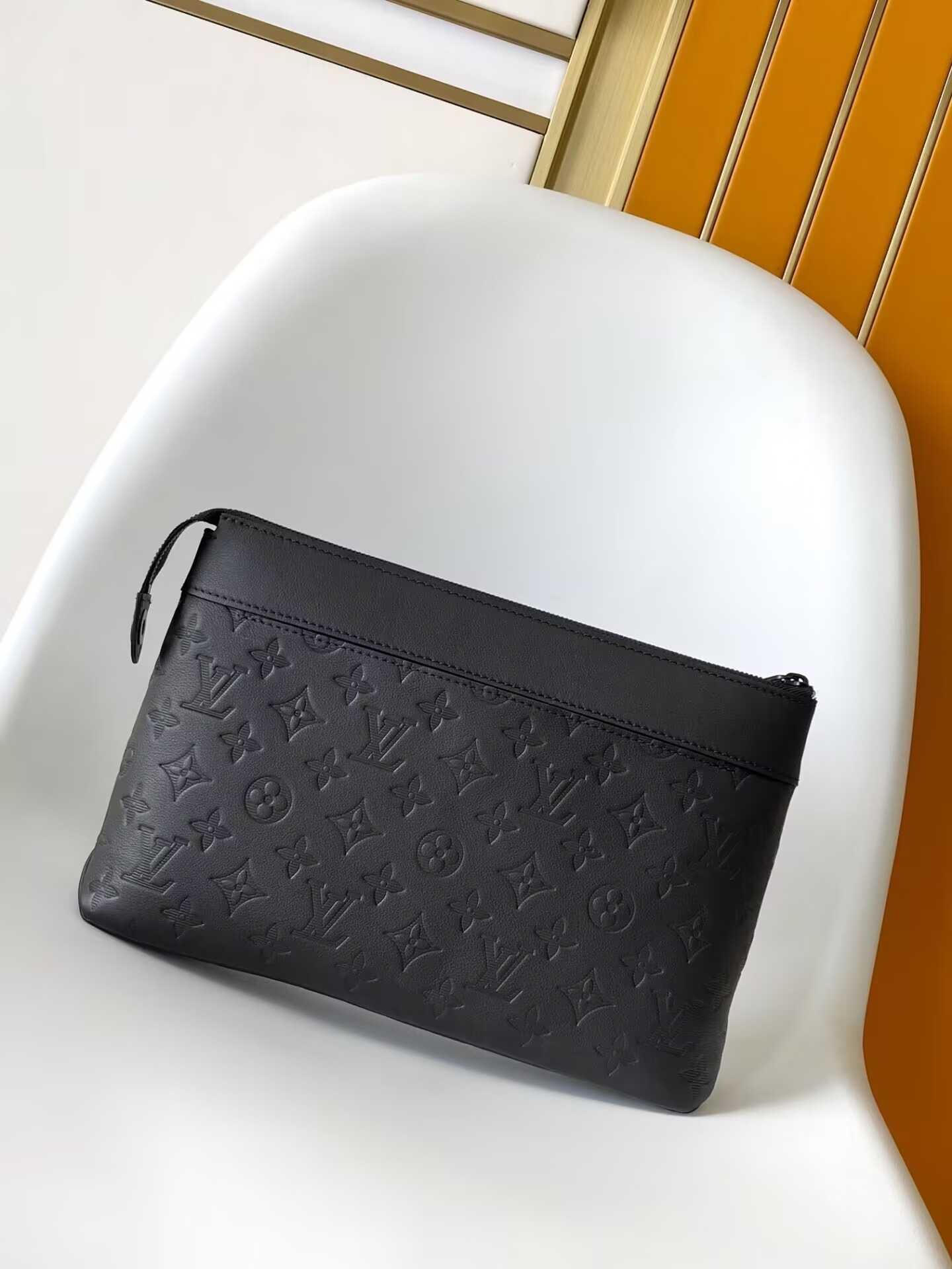 LV Pochette Voyage Souple M82545 32x21x8cm