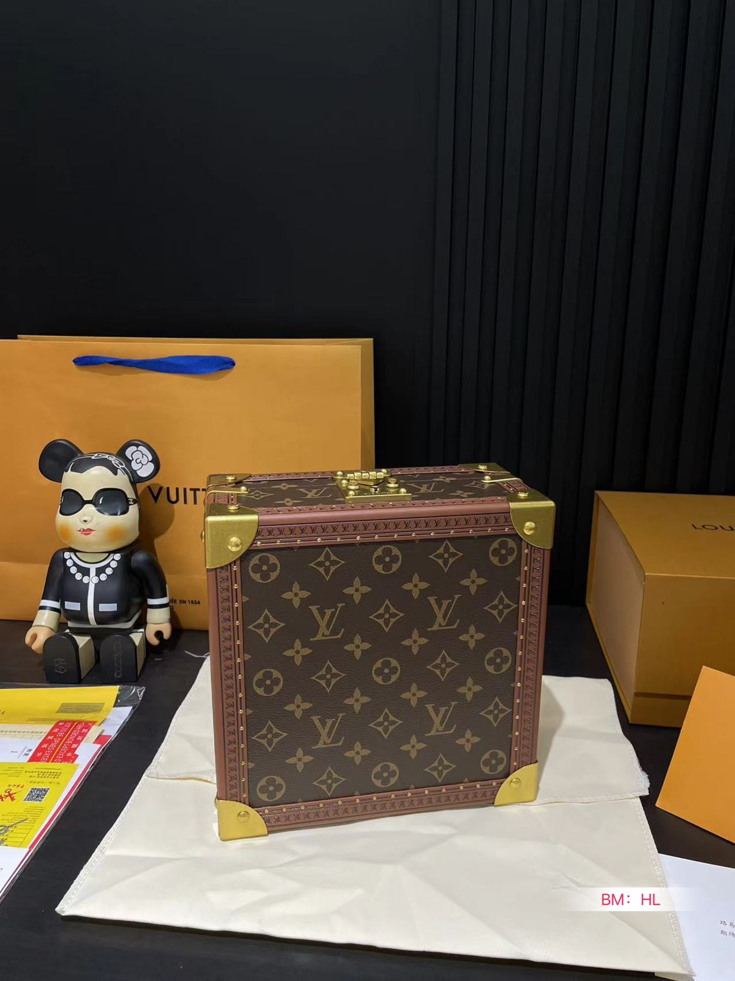 LV M13513 Jewelry Box blackish dark violet 9.4 x 4.9 x 9.4 inches