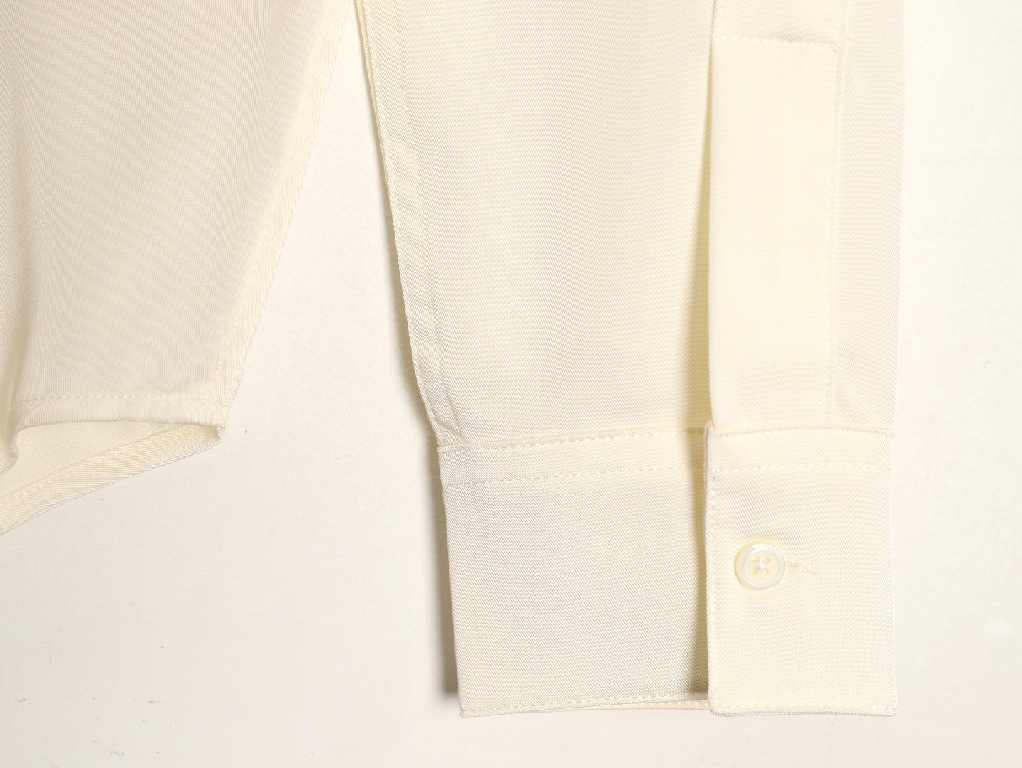 L0ew* 25fw long-sleeved shirts
