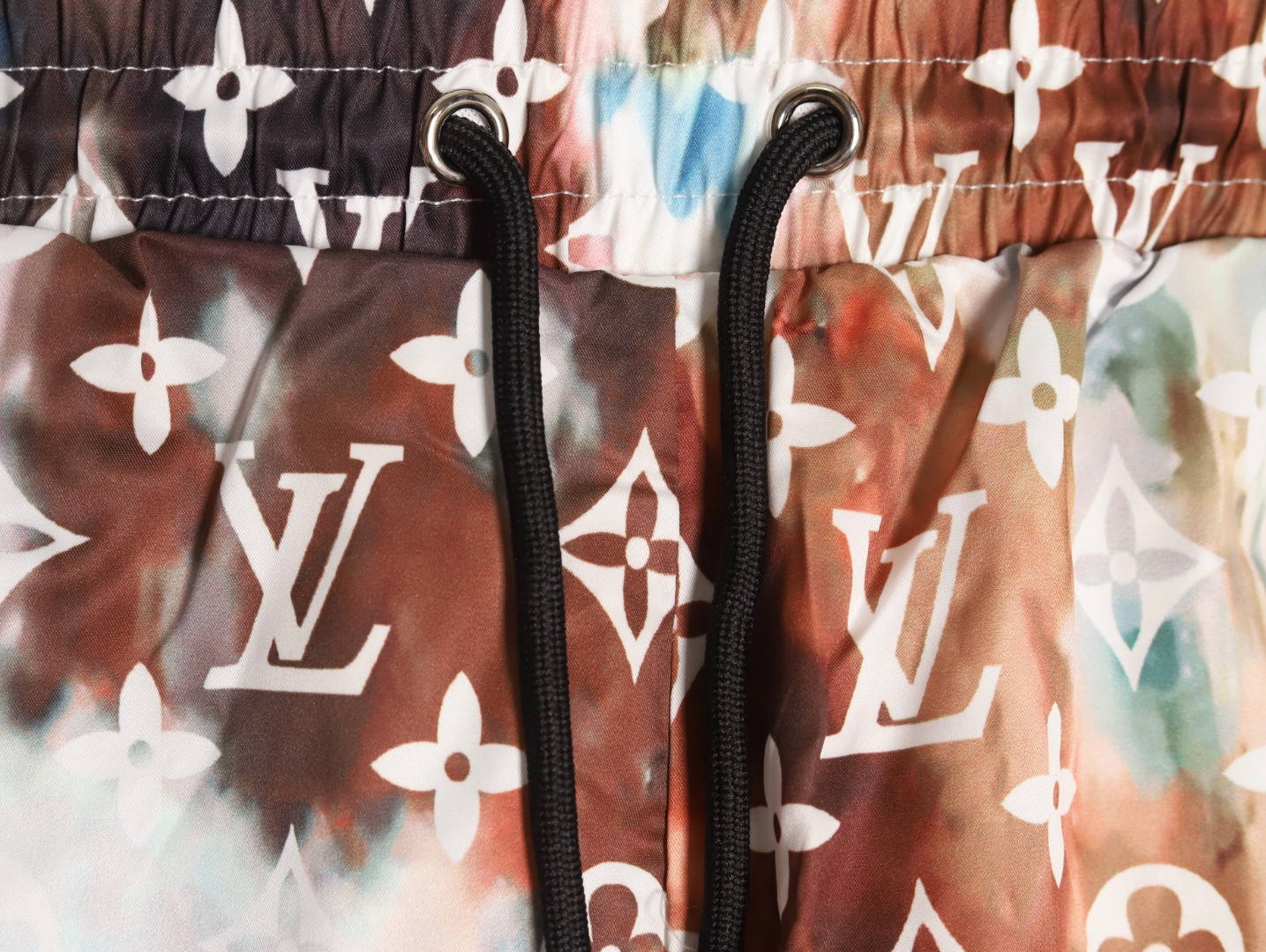 l0*is V*t0n lv shorts