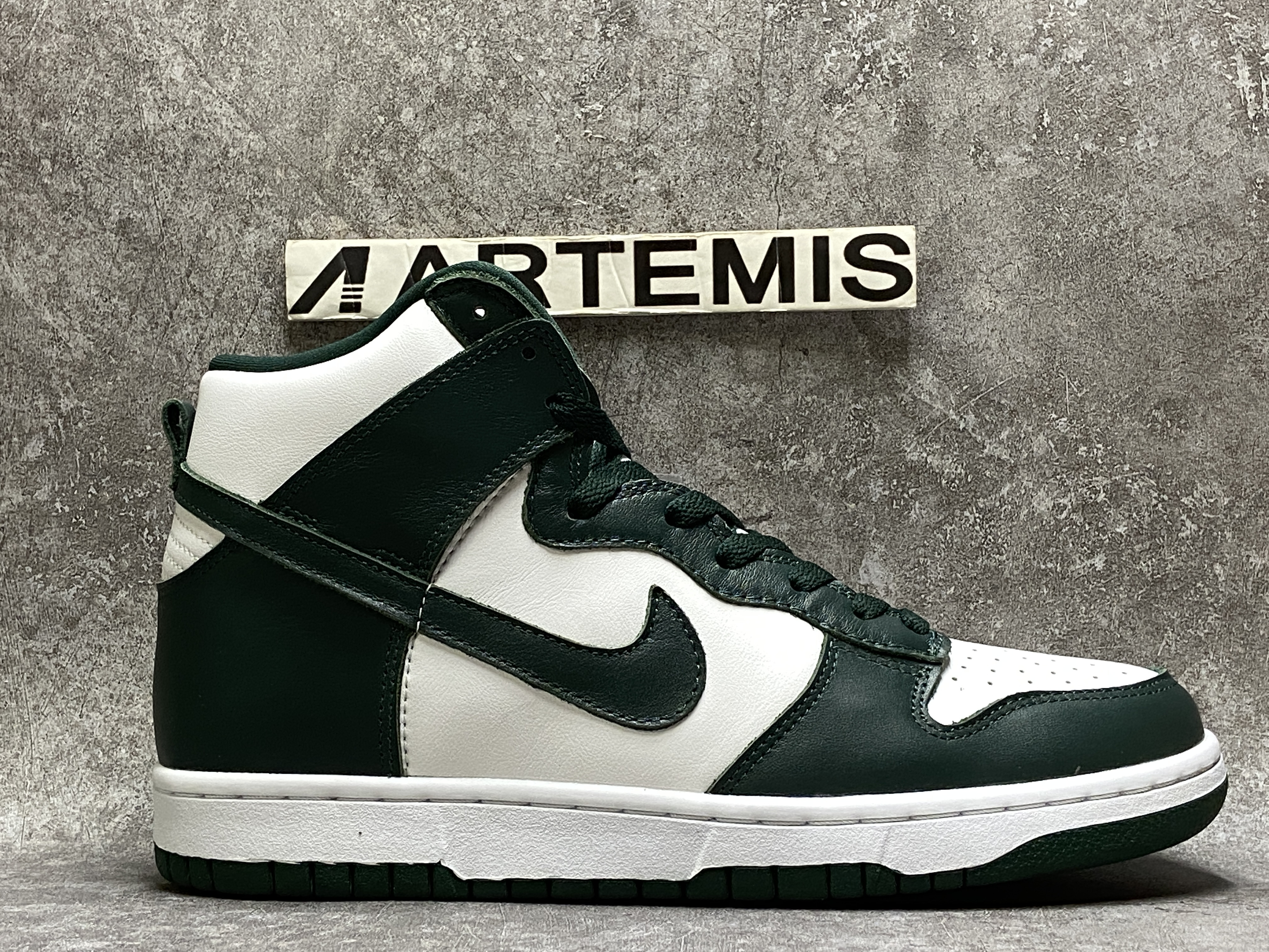 Nike Dunk High Spartan Green