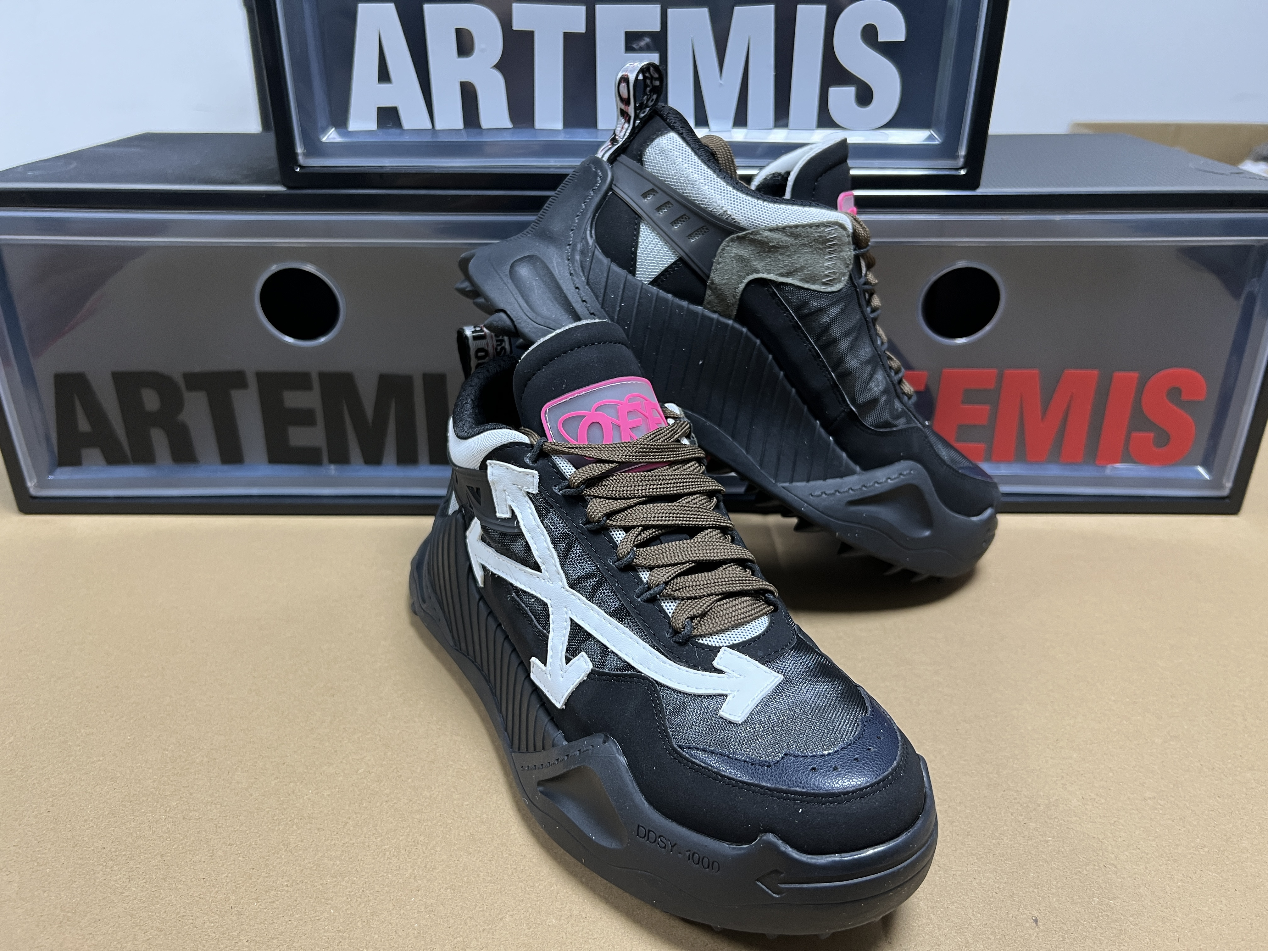Off-White Odsy-1000 Black