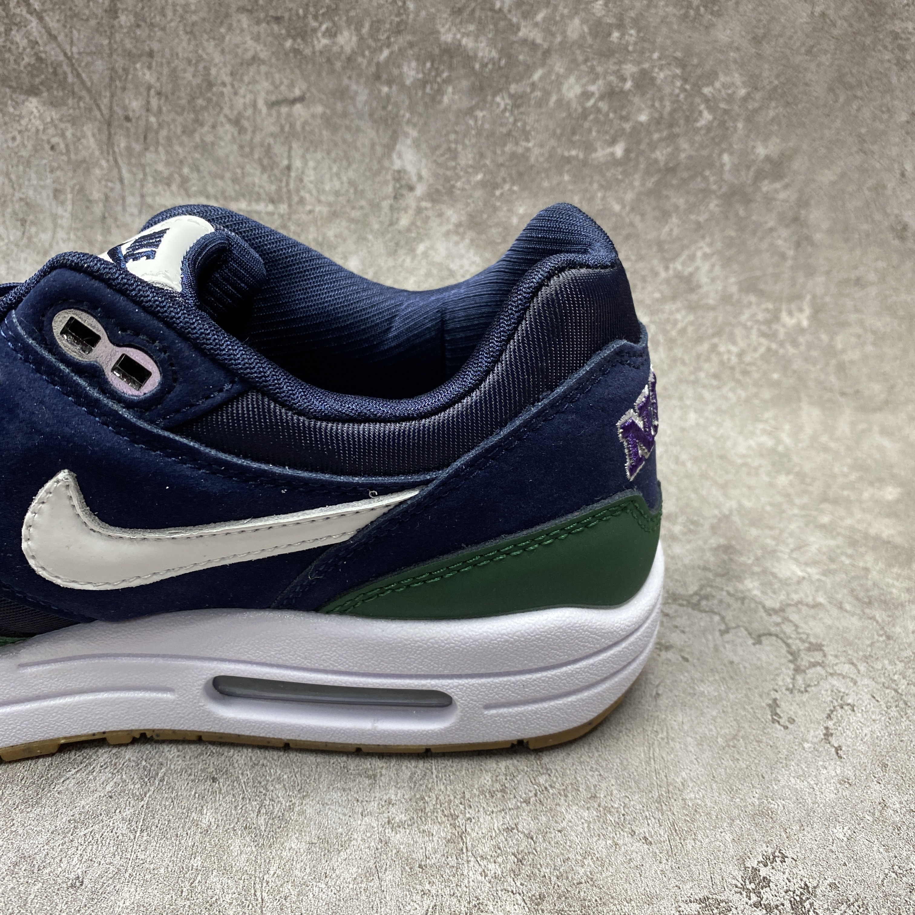 Nike Air Max 1 Obsidian Sneakers