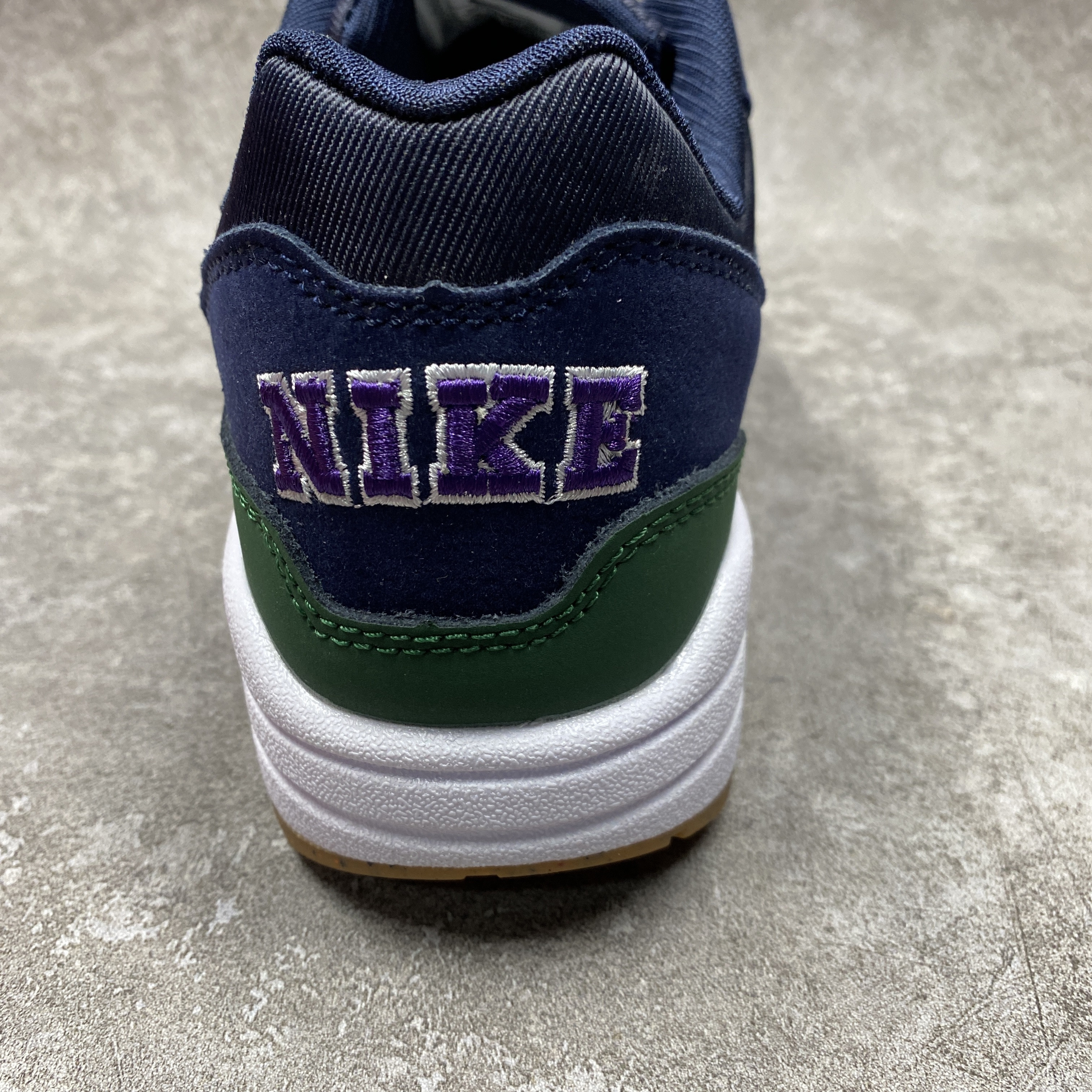 Nike Air Max 1 Obsidian Sneakers