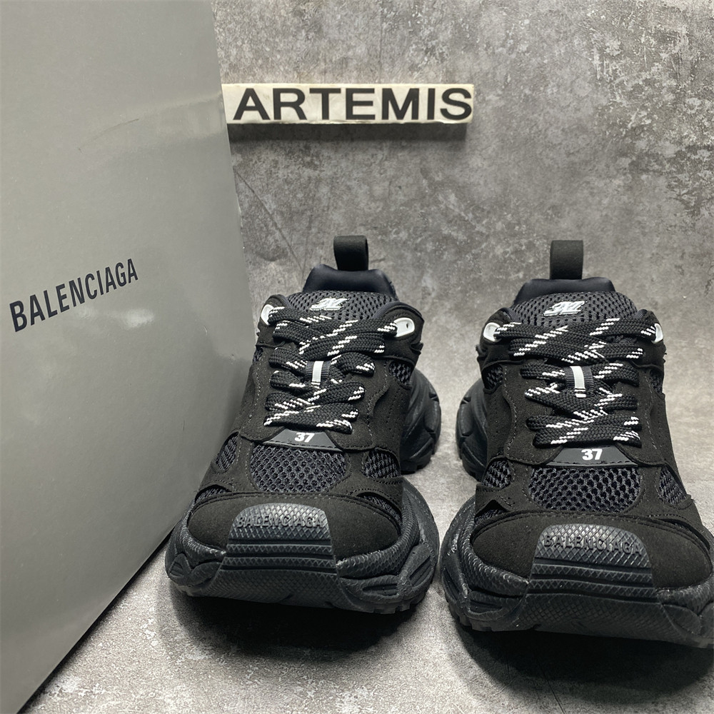 Balenciga 3XL SUEDE BLACK