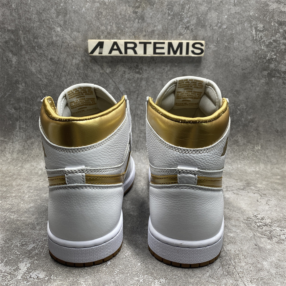 WMNS AIR JORDAN 1 RETRO HIGH OG