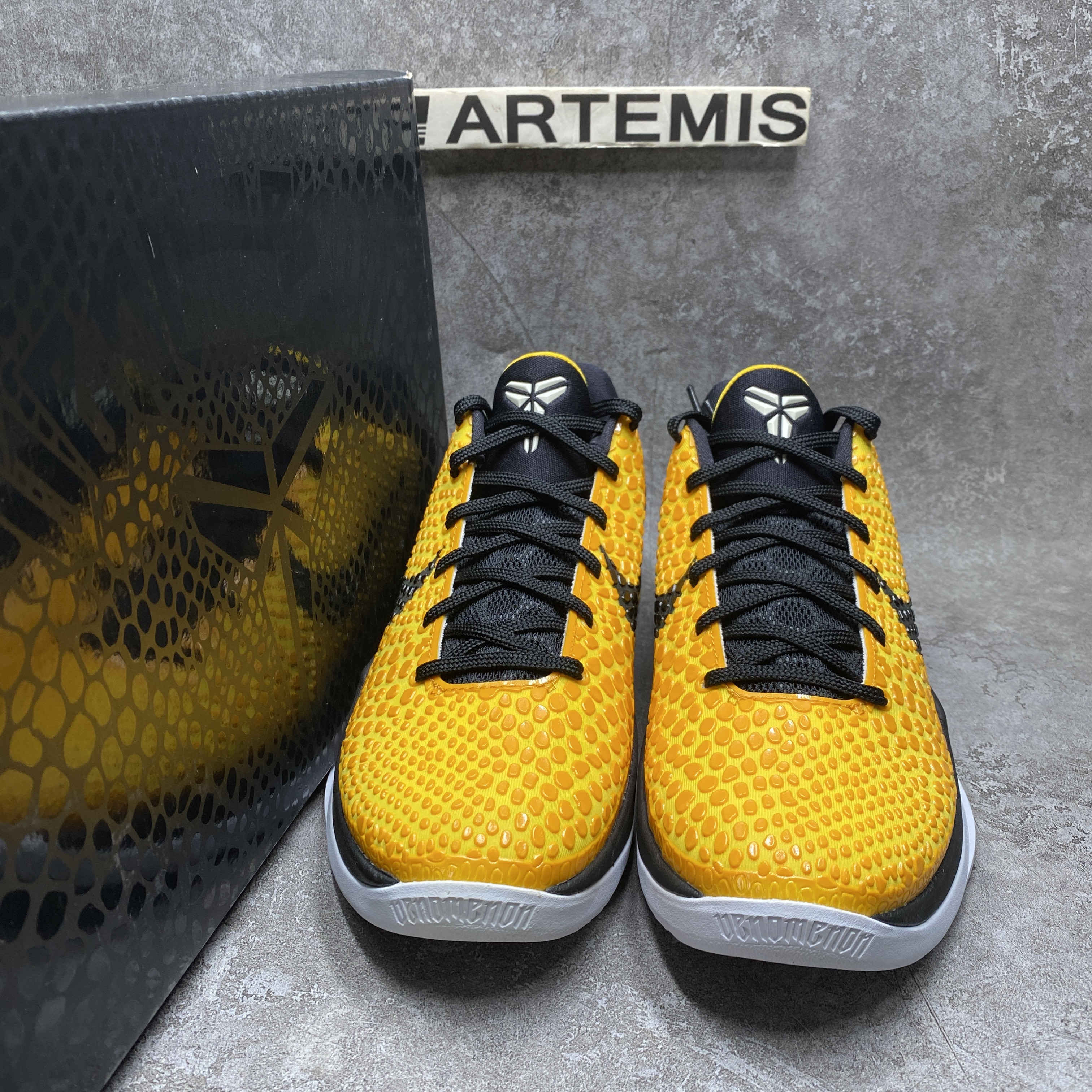UA Nike Kobe 6 Lightbulb