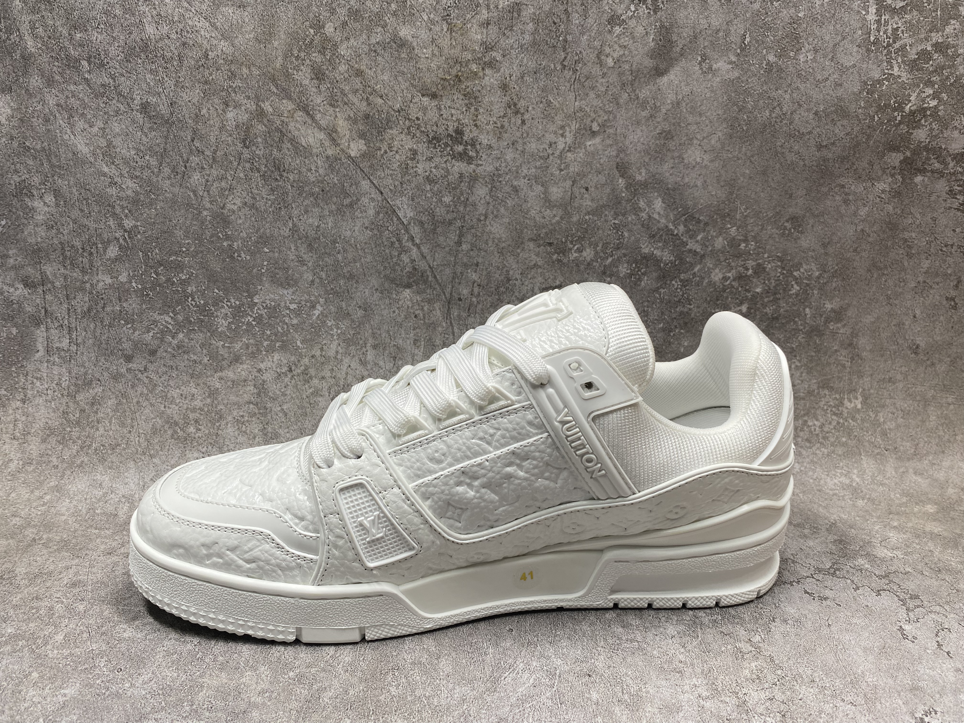 UA LV trainer Sneakers