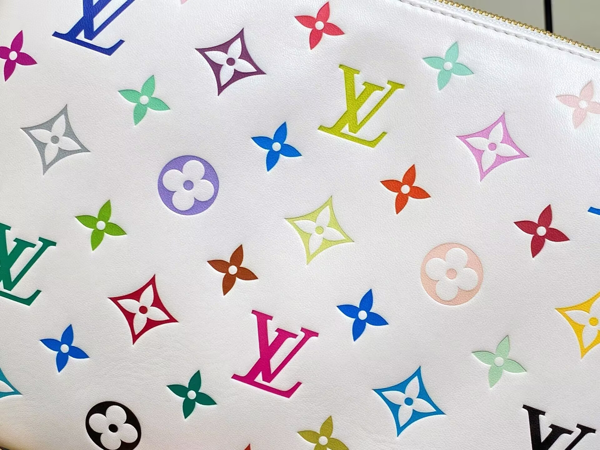 LV x TM Coussin PM M13233 26x20x12cm