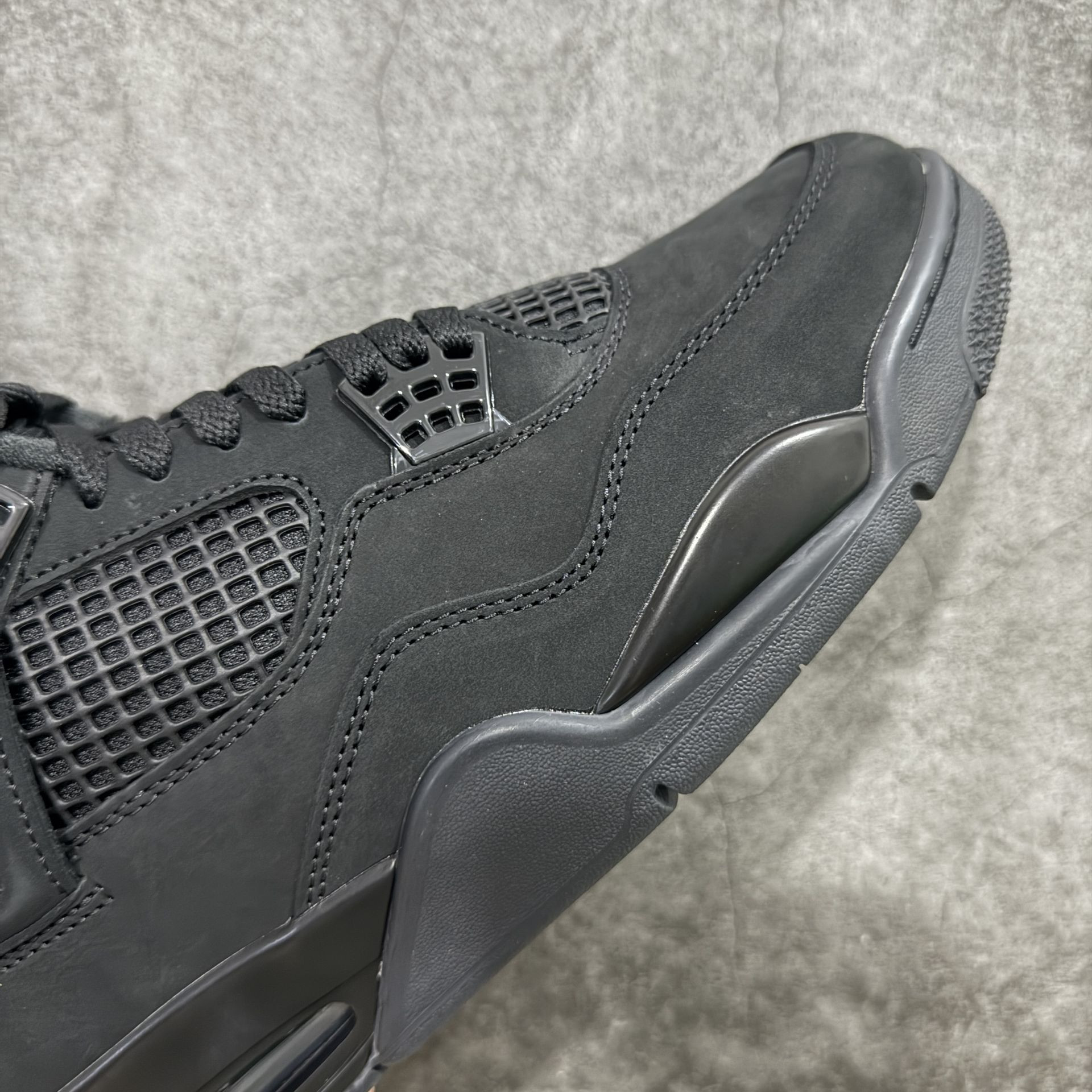 UA Air Jordan 4 Retro Black Cat 2025