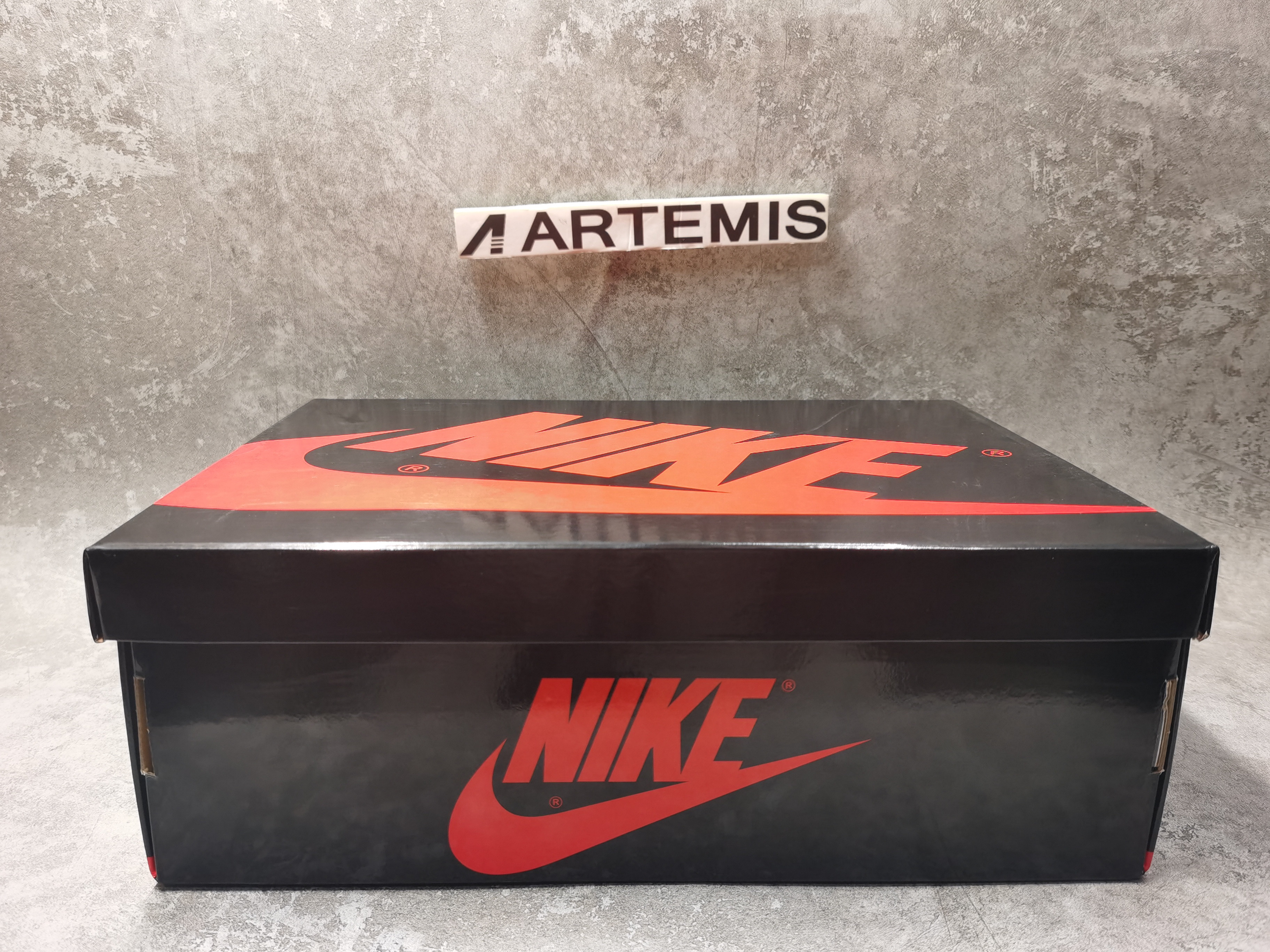 Air Jordan 1 Retro High OG Patent Bred