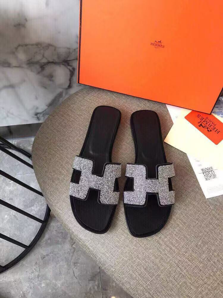 ua H**mes oran sandal
