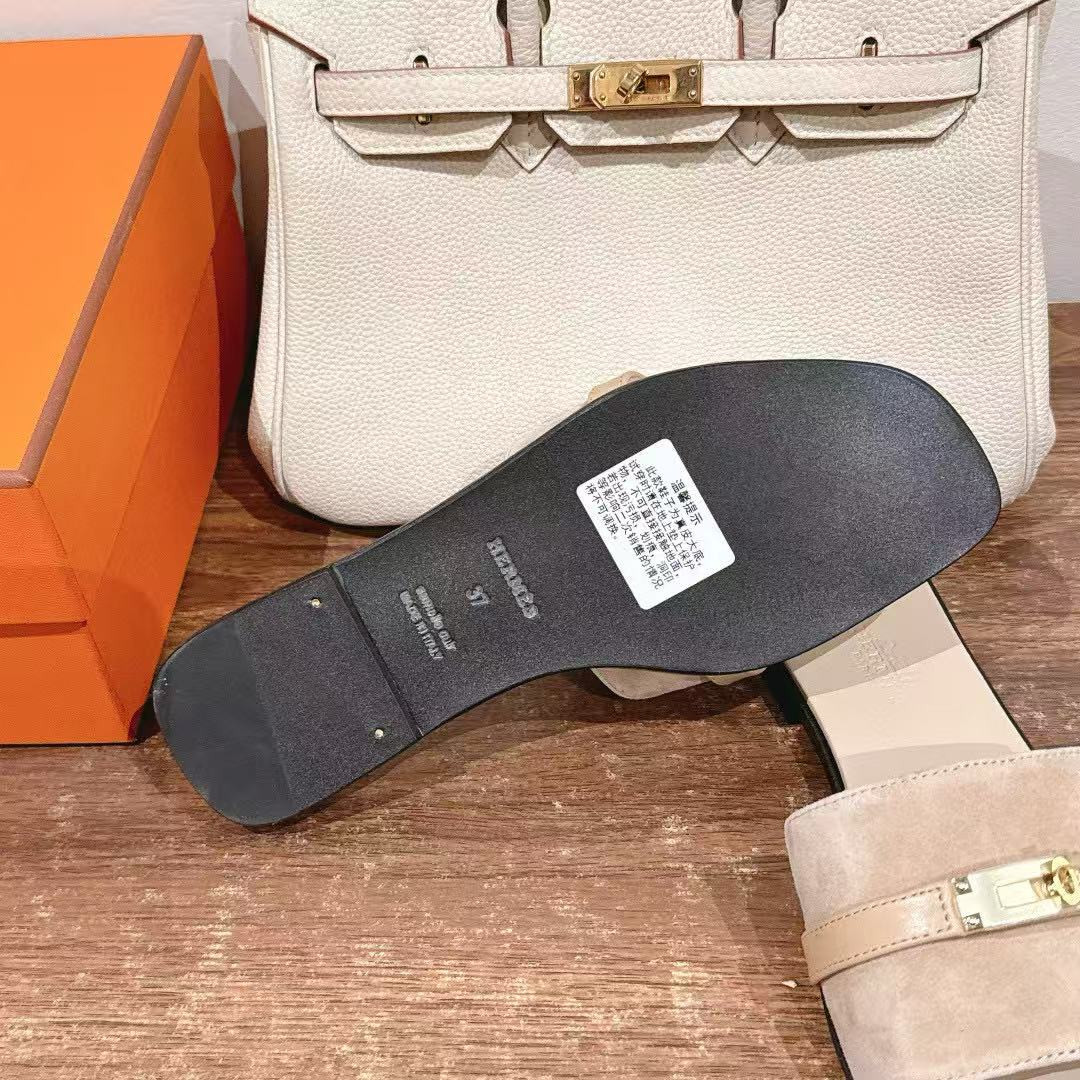 ua H**mes giulia sandal