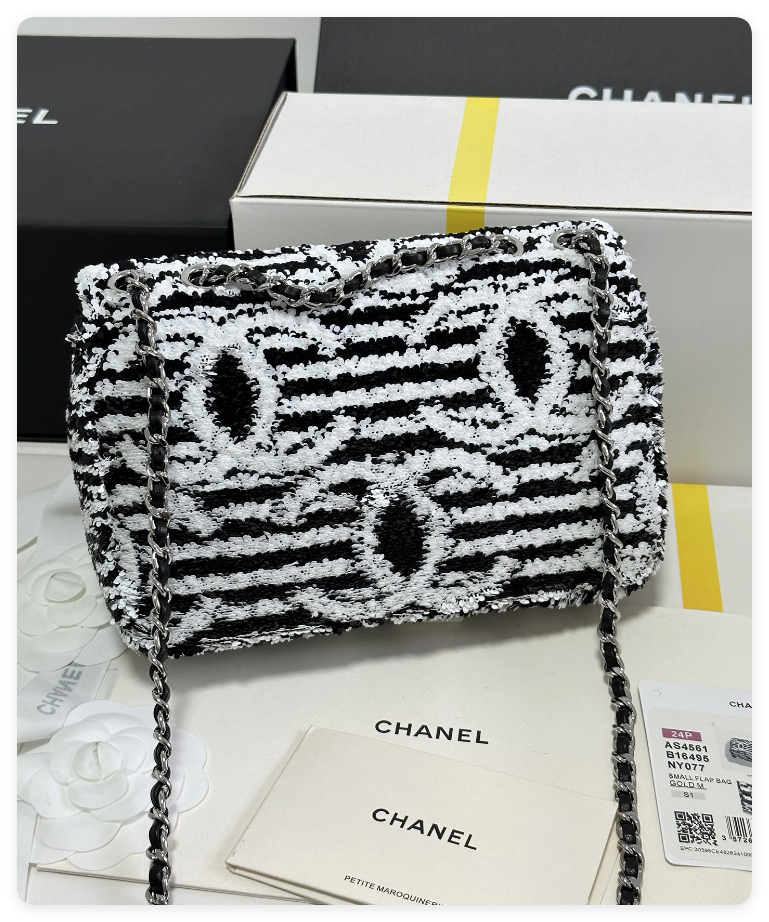 Ch*el sequin flap bag 14x21x8cm
