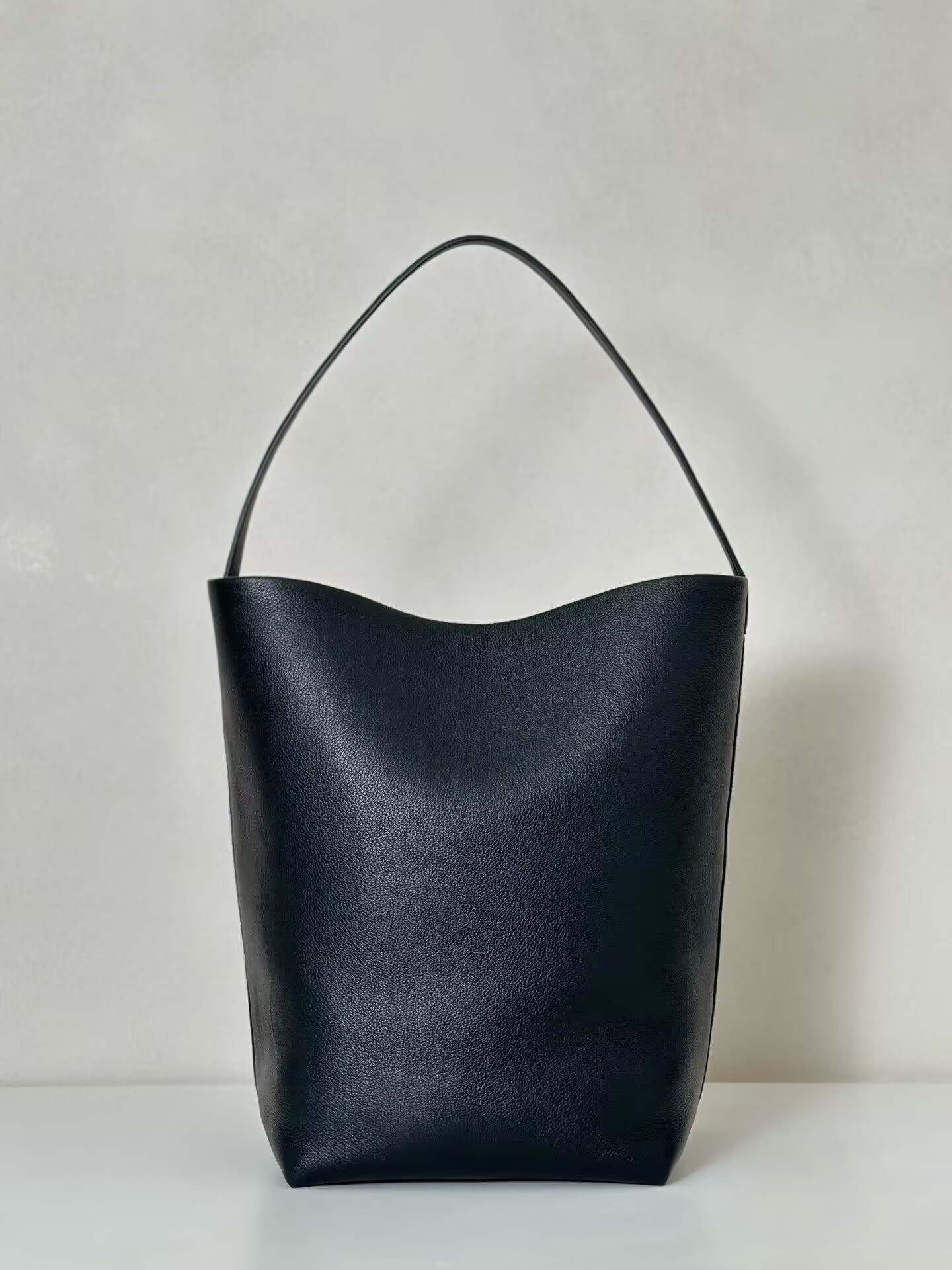 T*e R0w large n/s park tote bag in leather 38x43x20cm