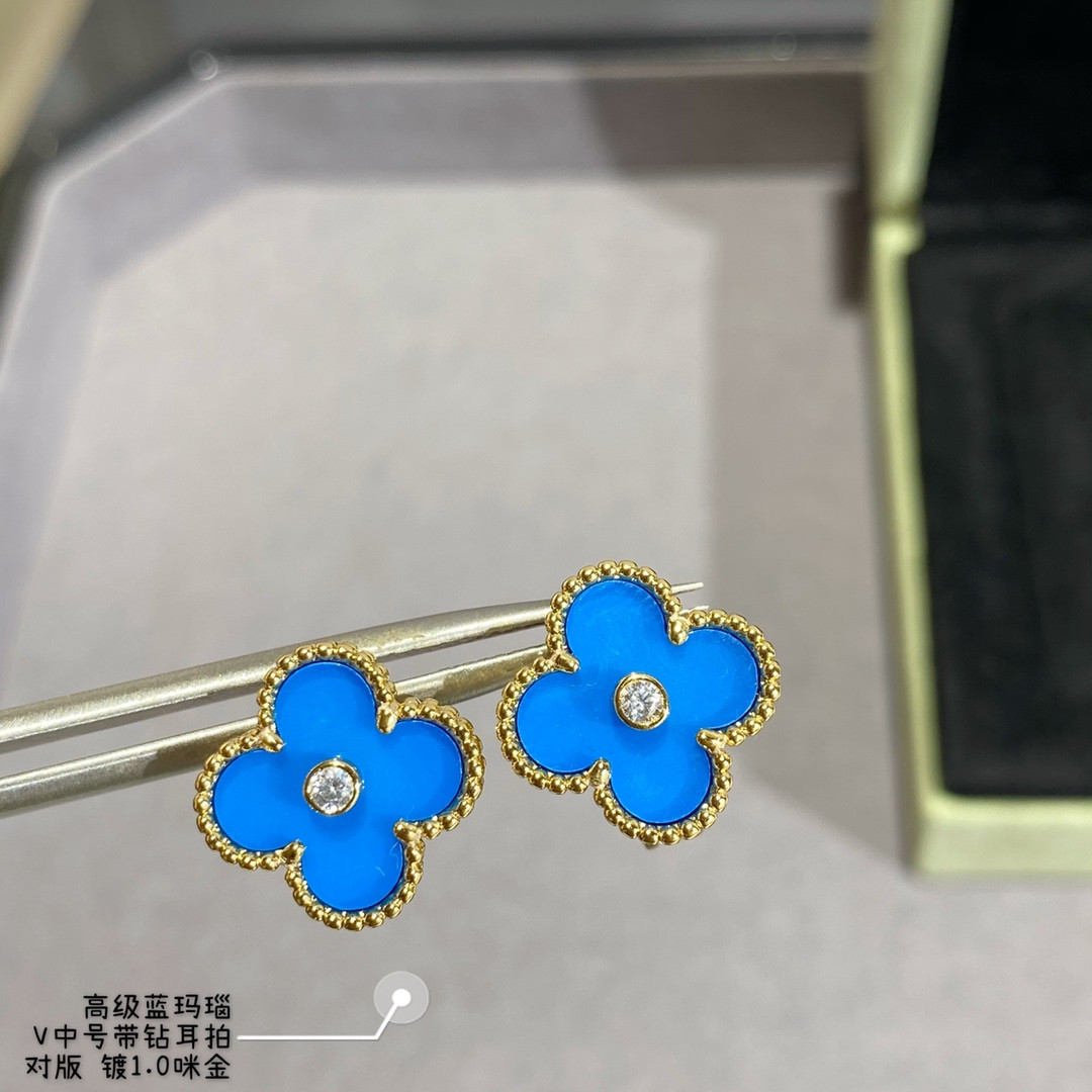 v*n cl*f & arpels sapphire blue agate Di*m*nd four-leaf clover earrings