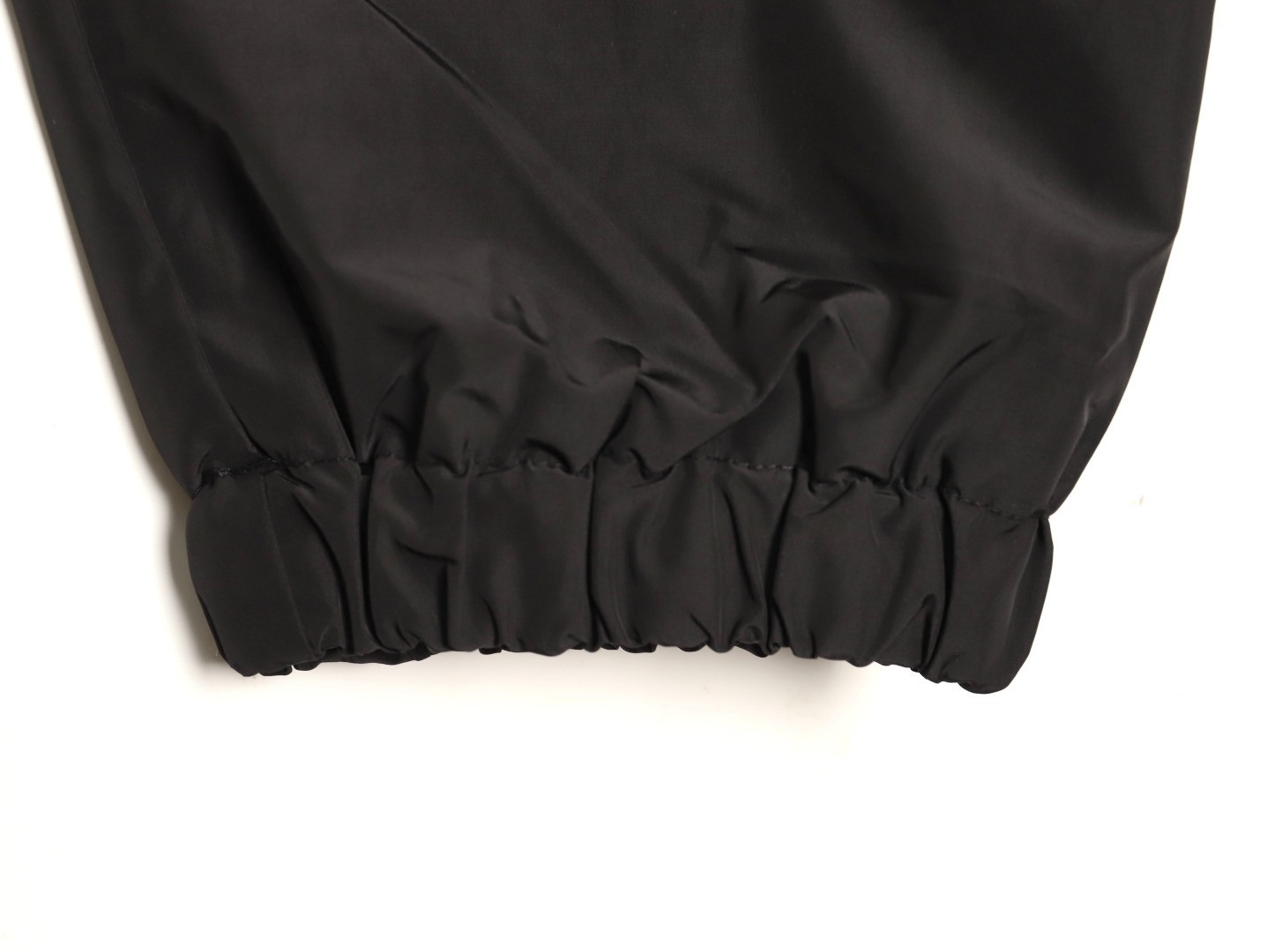 M0nc1er 22fw pants