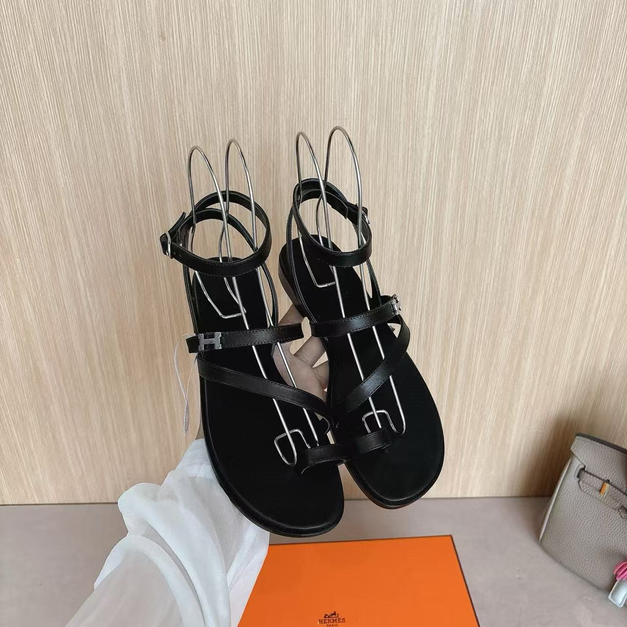 ua H**mes harmonie sandal