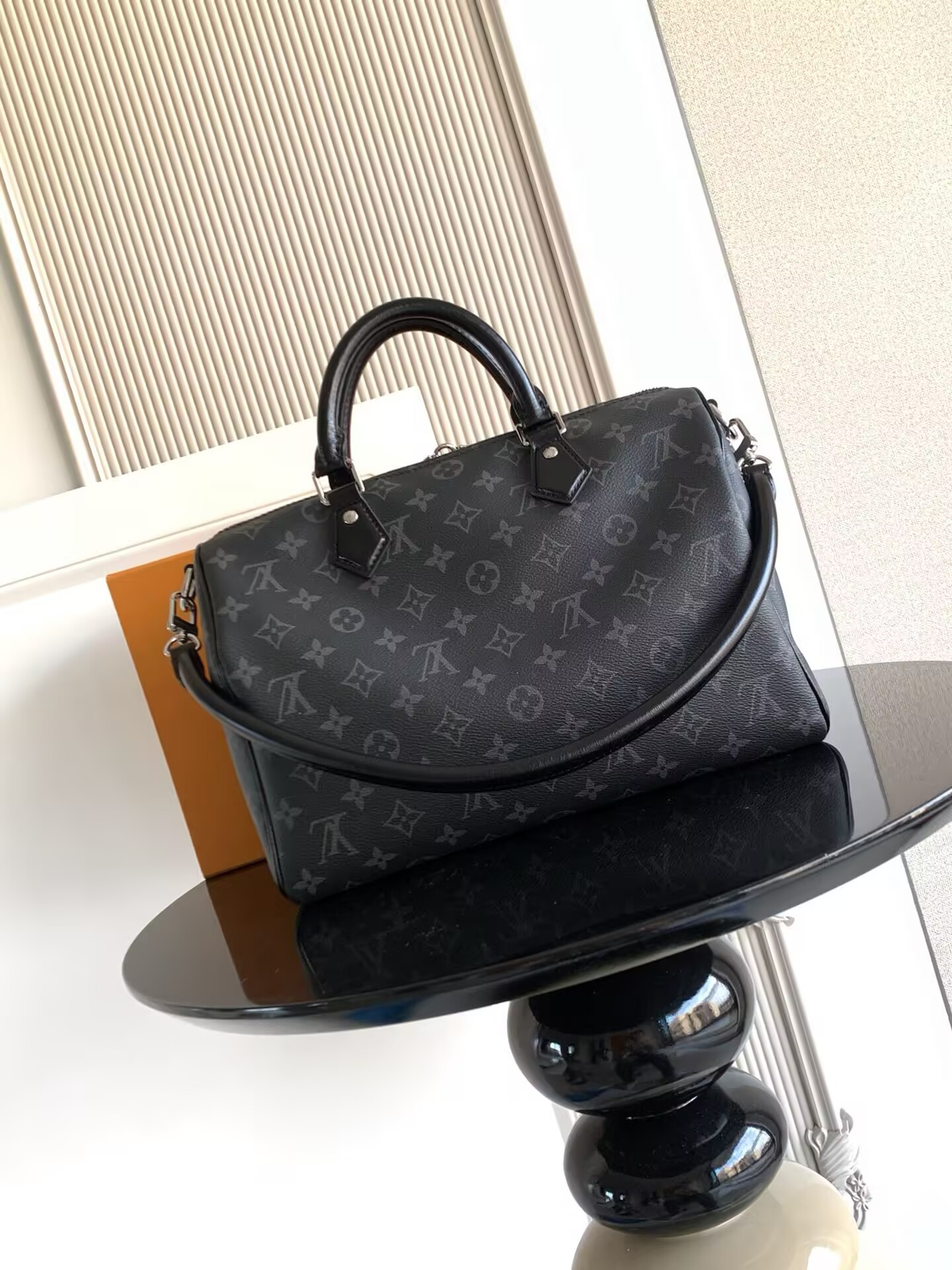 LV Speedy Soft 30 M15102 21x17x30cm