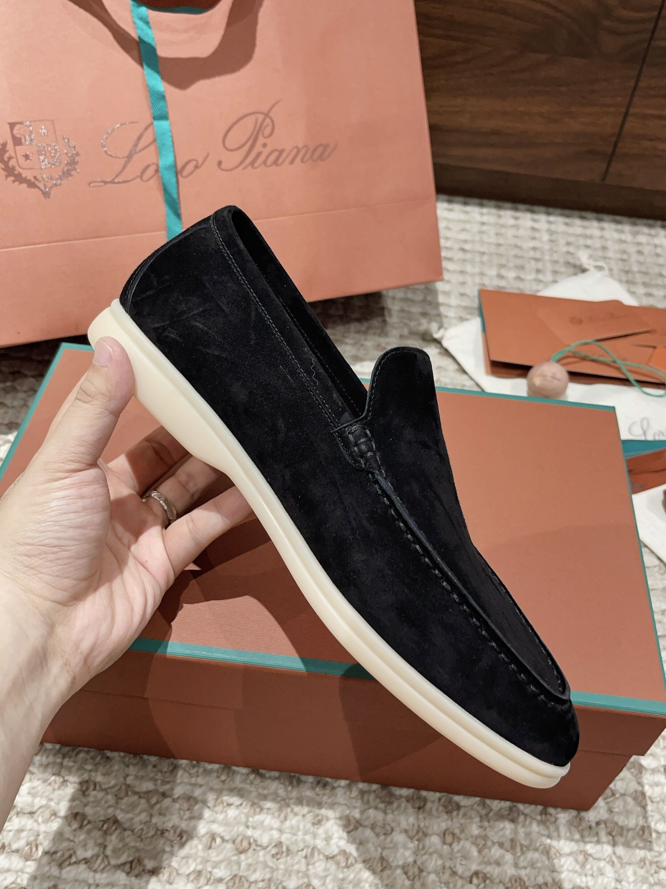 ua L**o p*ana summer walk loafers
