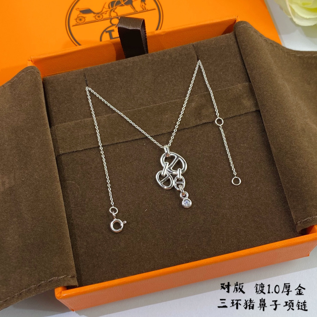 H**mes necklace