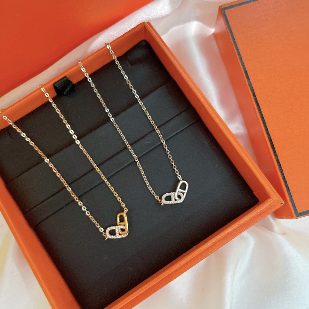 H**mes pig nose double-ring necklace