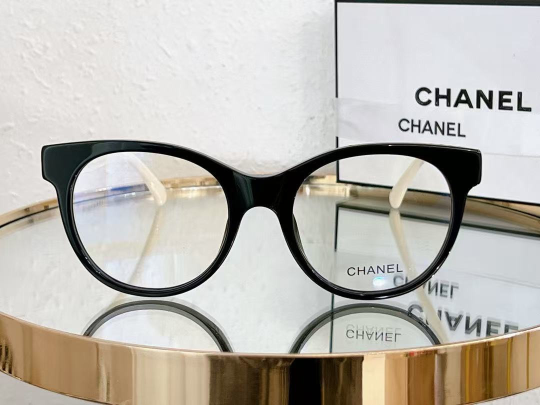 Ch*el glasses