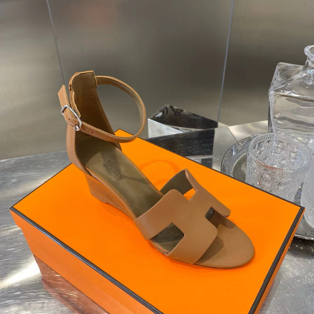 ua H**mes legend sandal