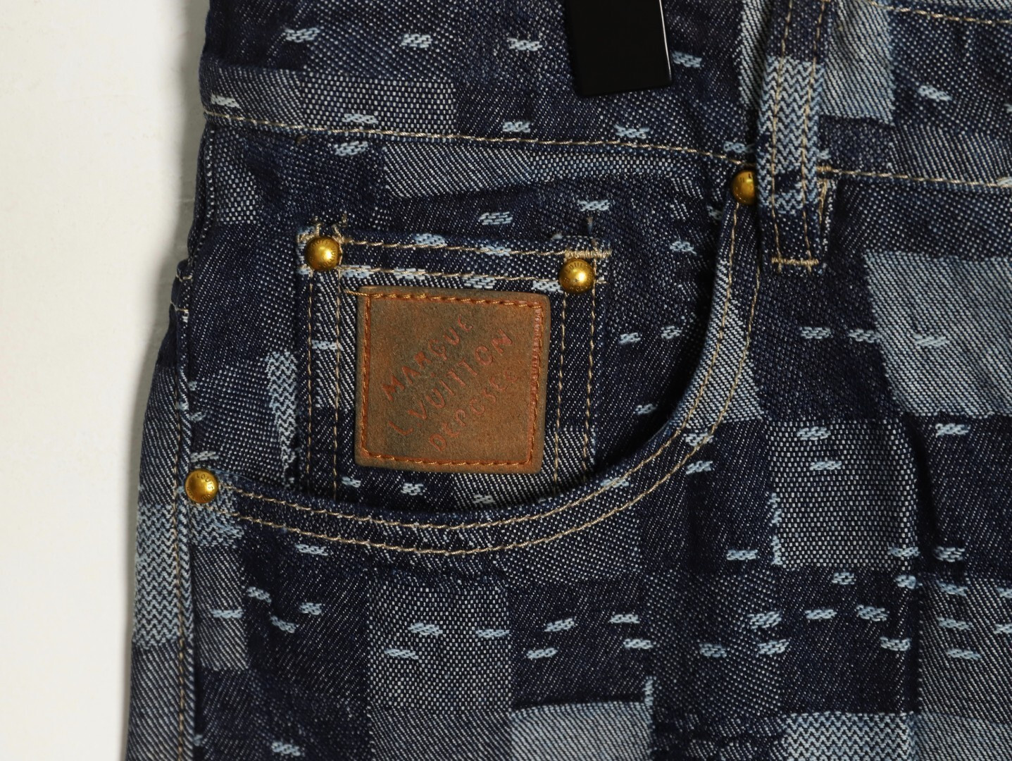 l0*is V*t0n 25fw jeans suit