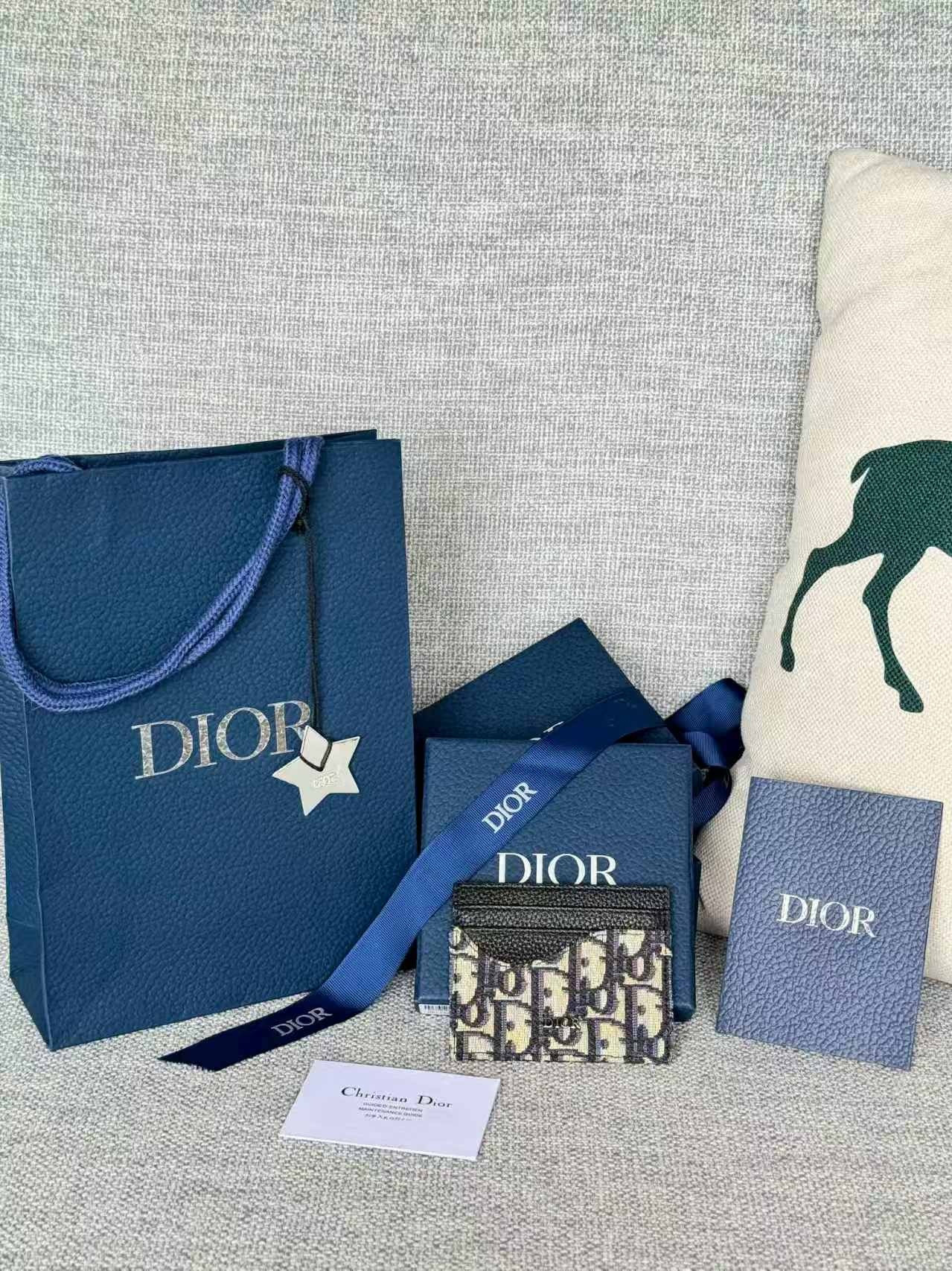 D*or card holder 10x8x0.4cm