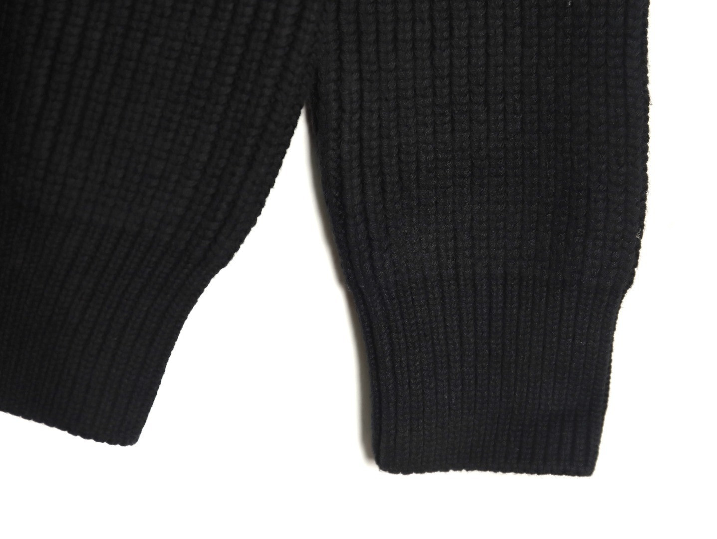 bo*te*ga Ve*ne*ta bv 23fw sweaters