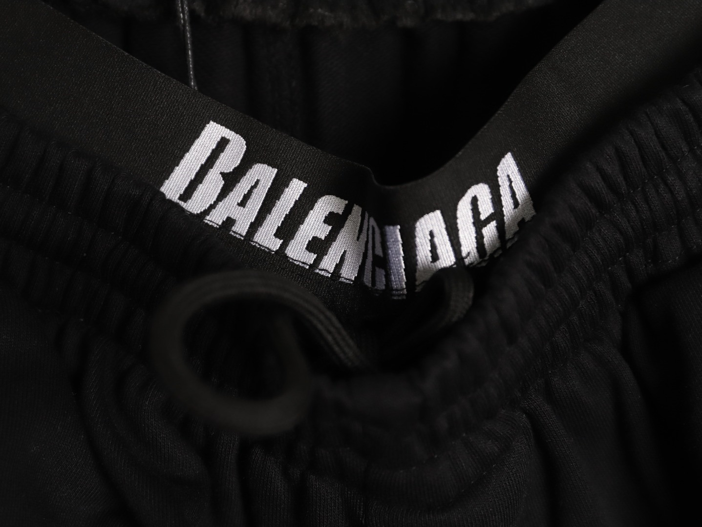 Ba*len*cia*ga pants