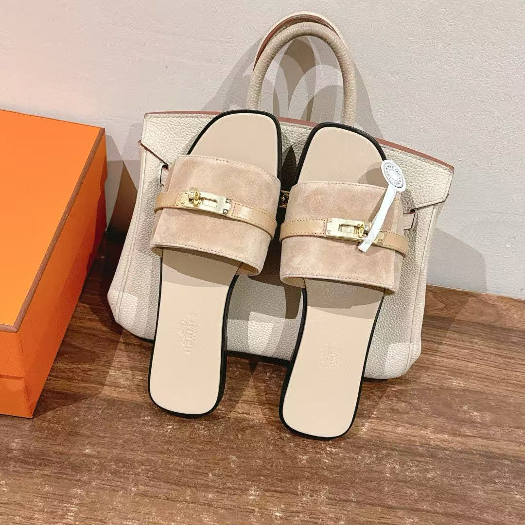 ua H**mes giulia sandal