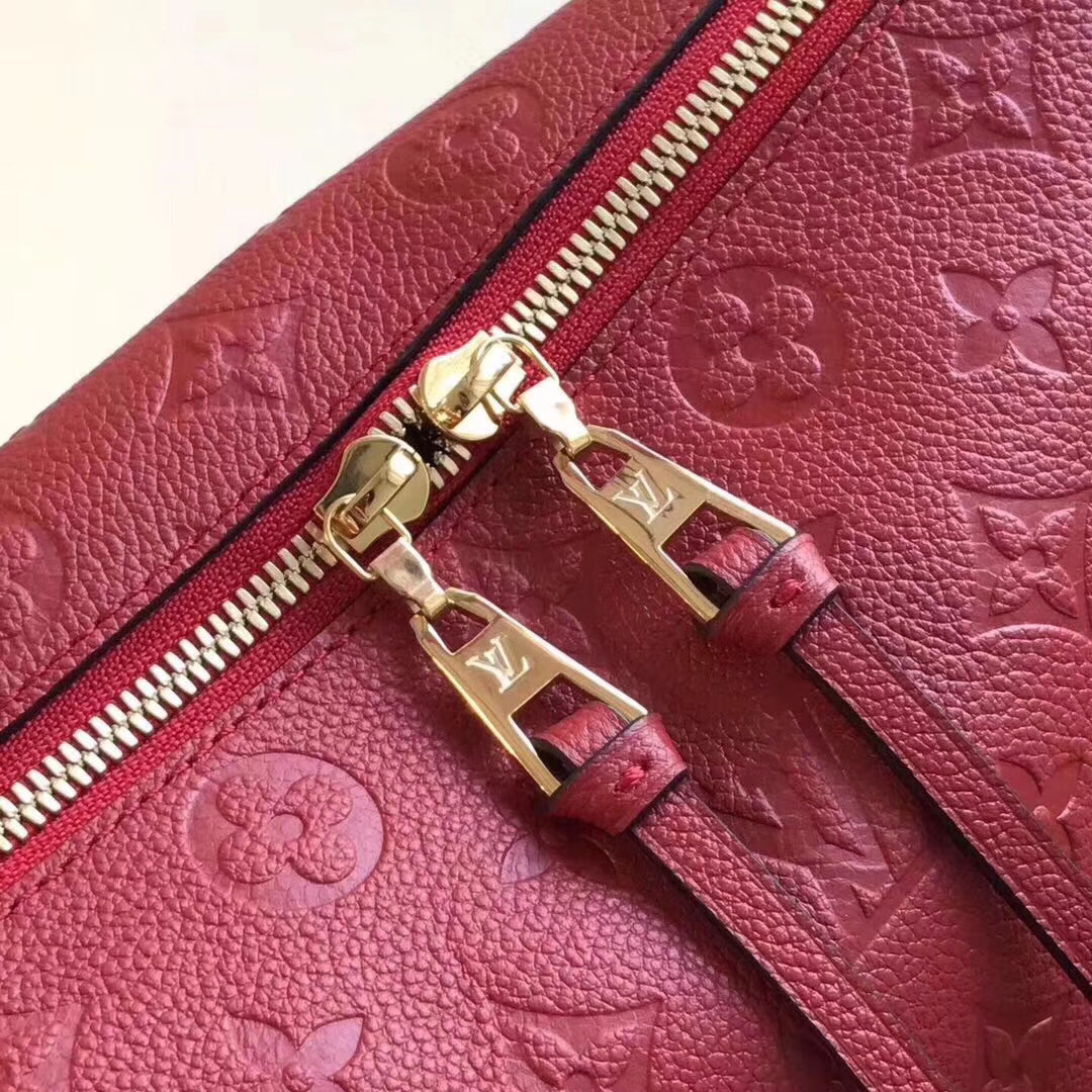 LV Bella Hadid PONTHIEU PM M43720