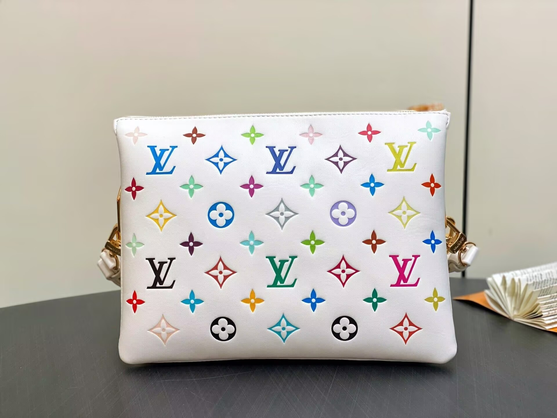 LV x TM Coussin PM M13233 26x20x12cm
