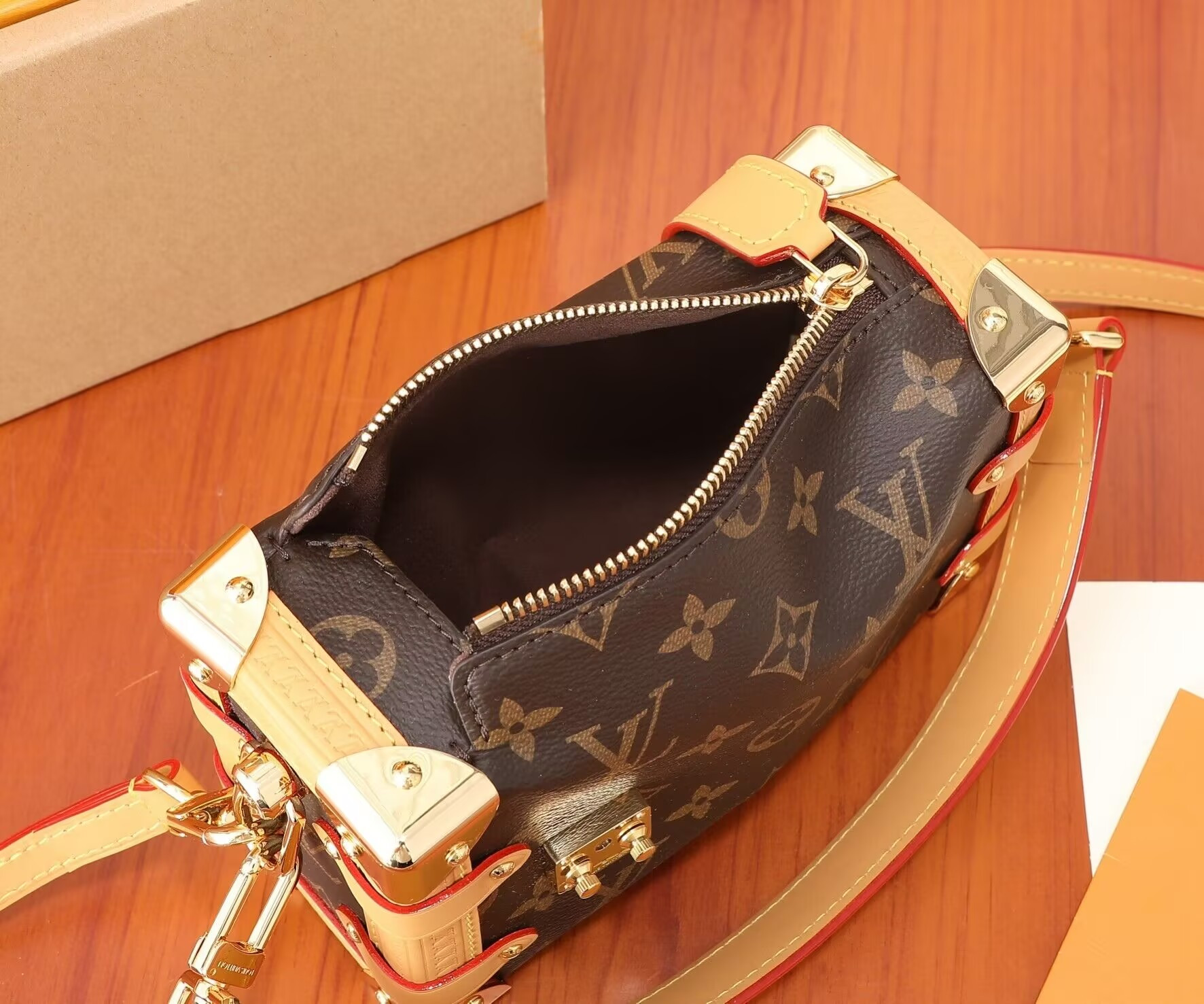 LV Side Trunk PM M46815 7.1 x 4.9 x 3.1 inches
