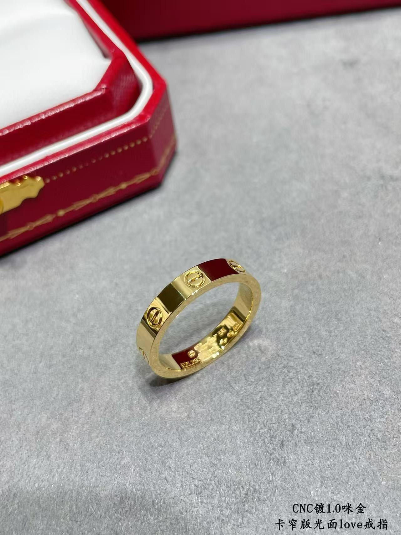 Ca*t*er narrow version love ring