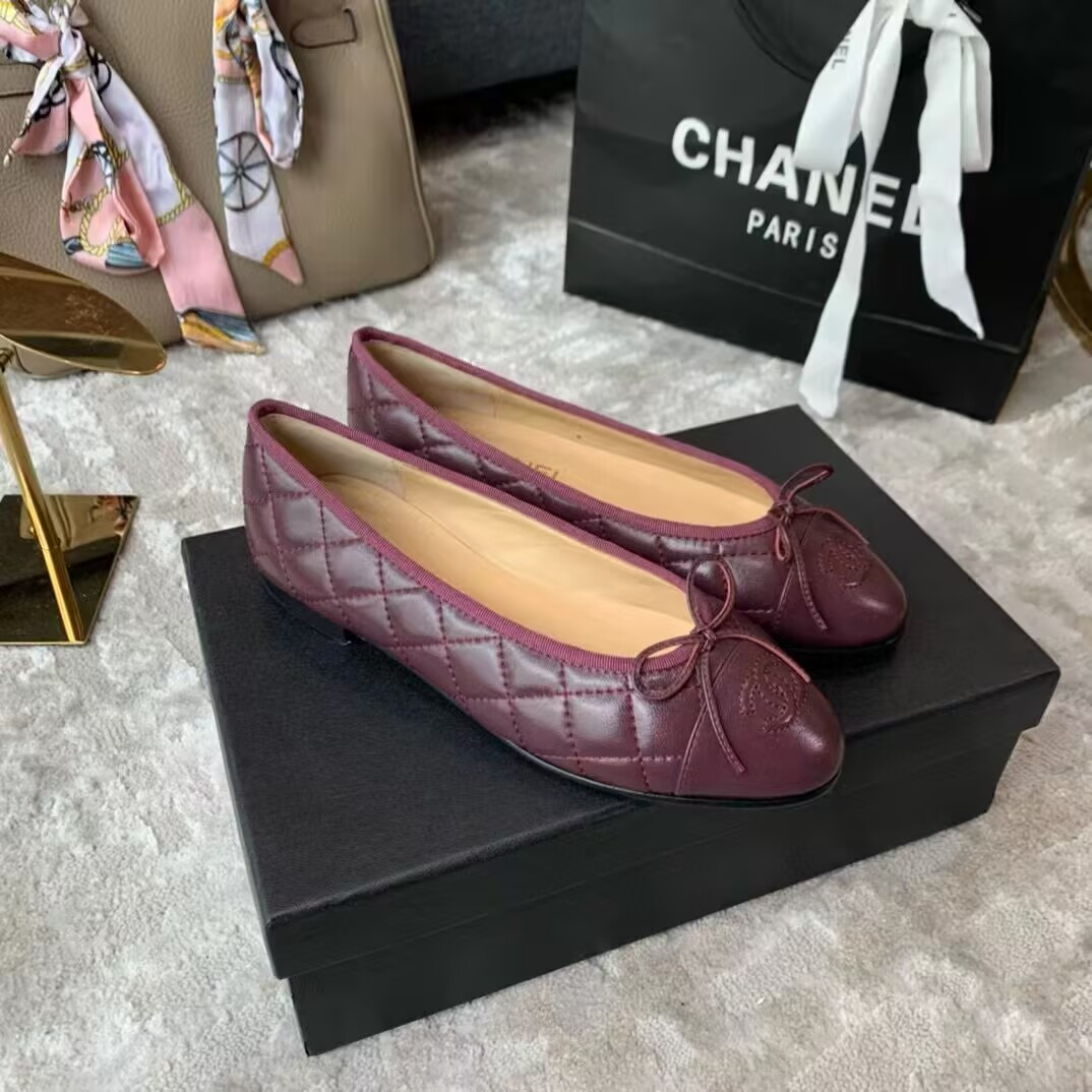 ua Ch*el ballet flats