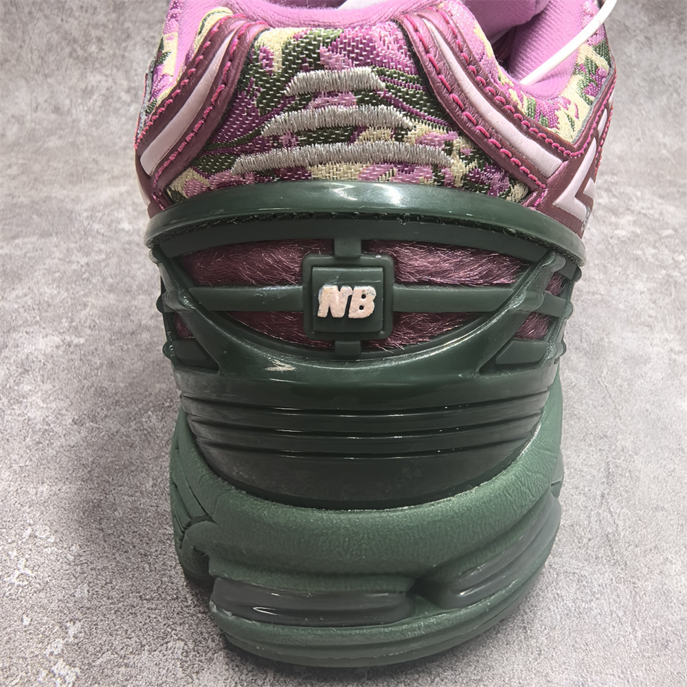 ua new Ba1an*e 1906r green purple