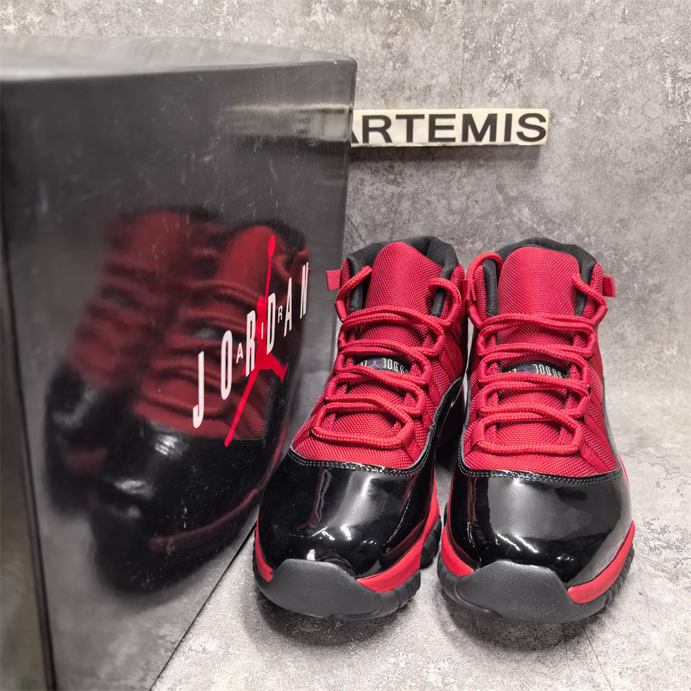UA Jordan 11 Retro