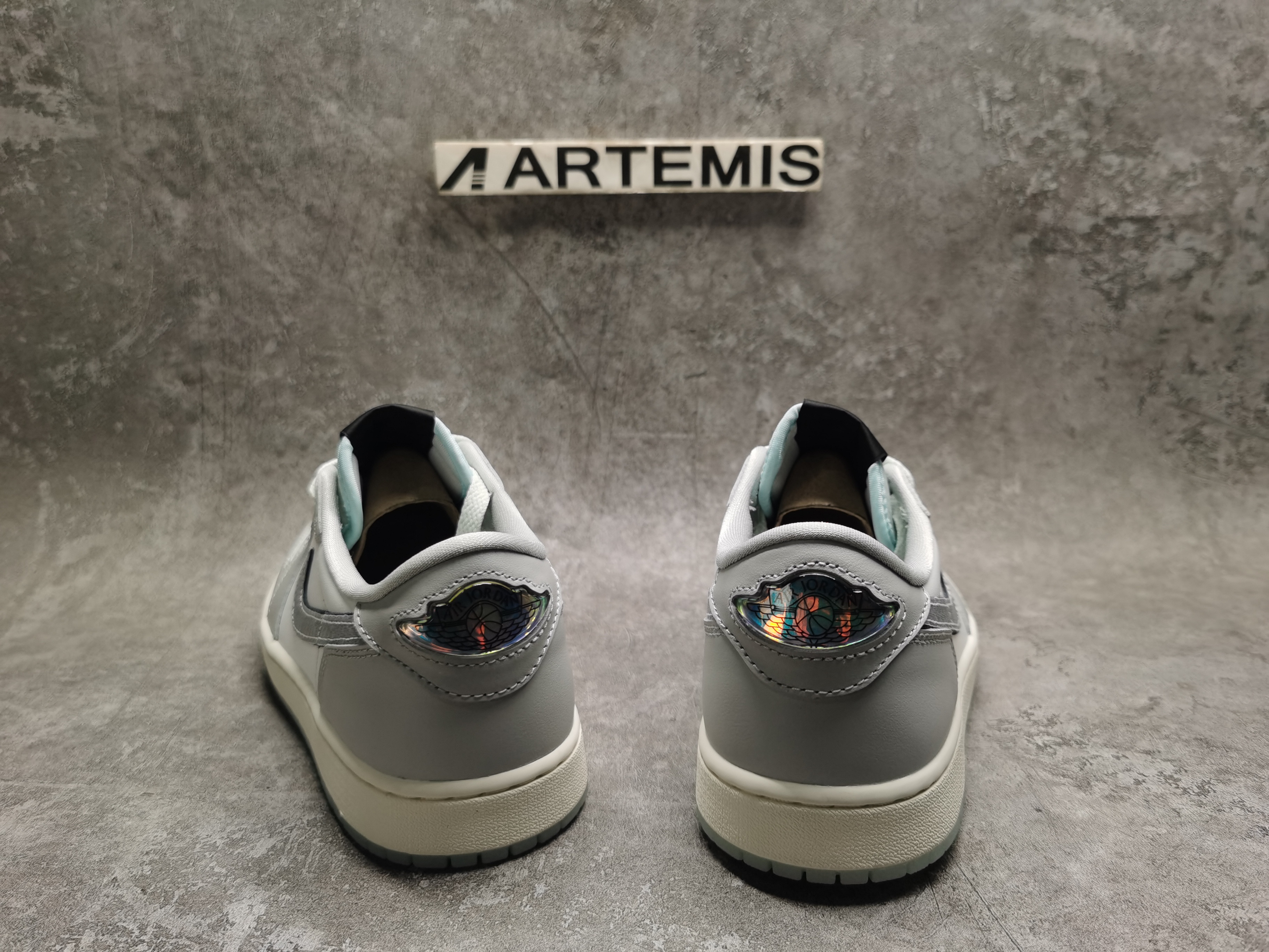 UA Jordan 1 Retro Low OG