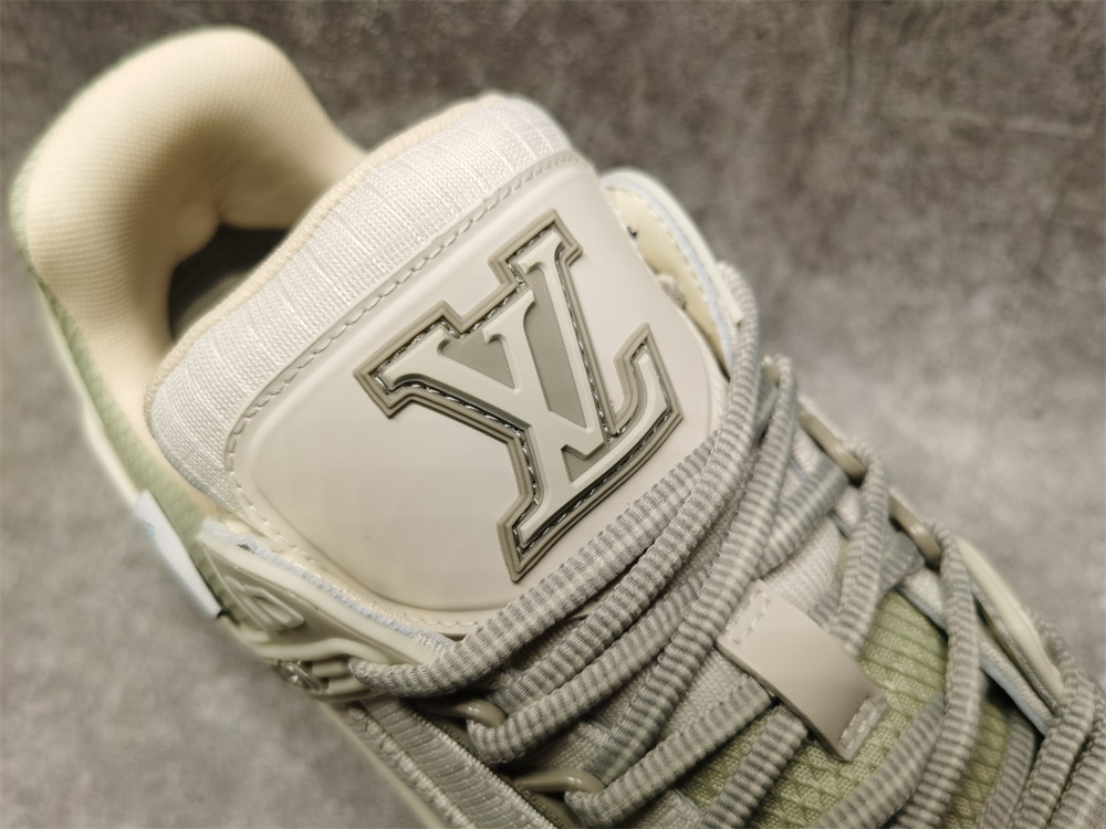 UA LV Trainer Sneaker