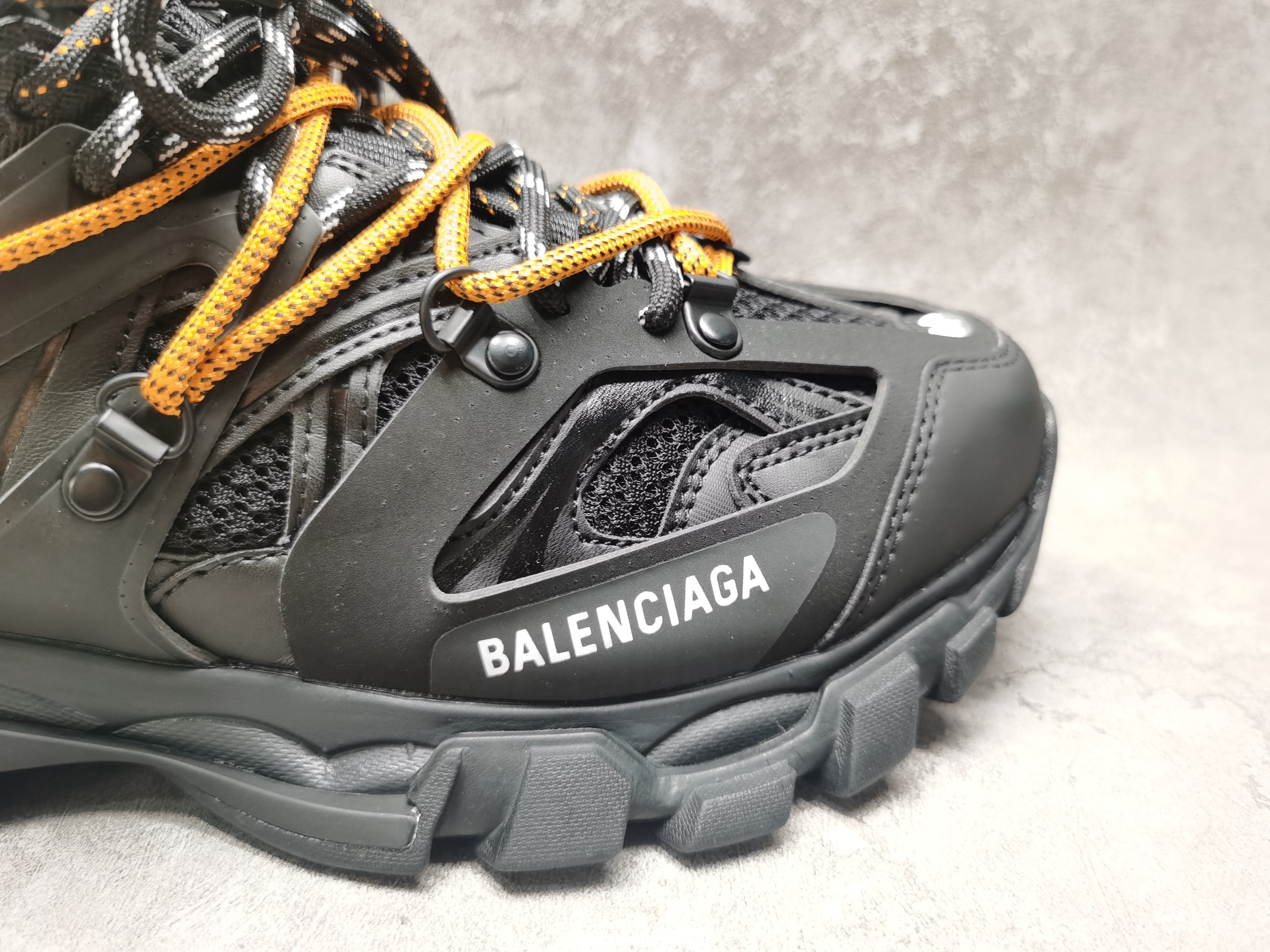 UA Balenciga Sneaker