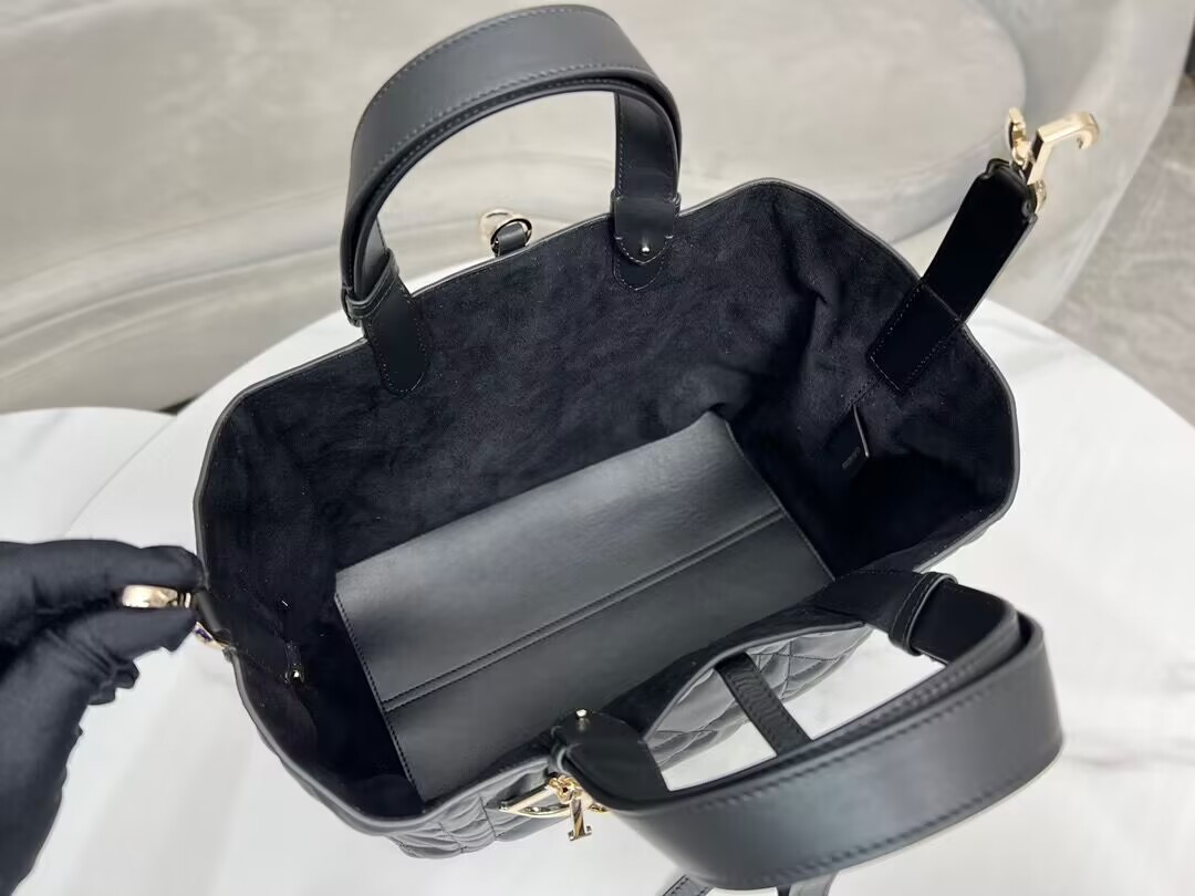 D*or toujours bag medium black 11 x 8.5 x 6.5 inches