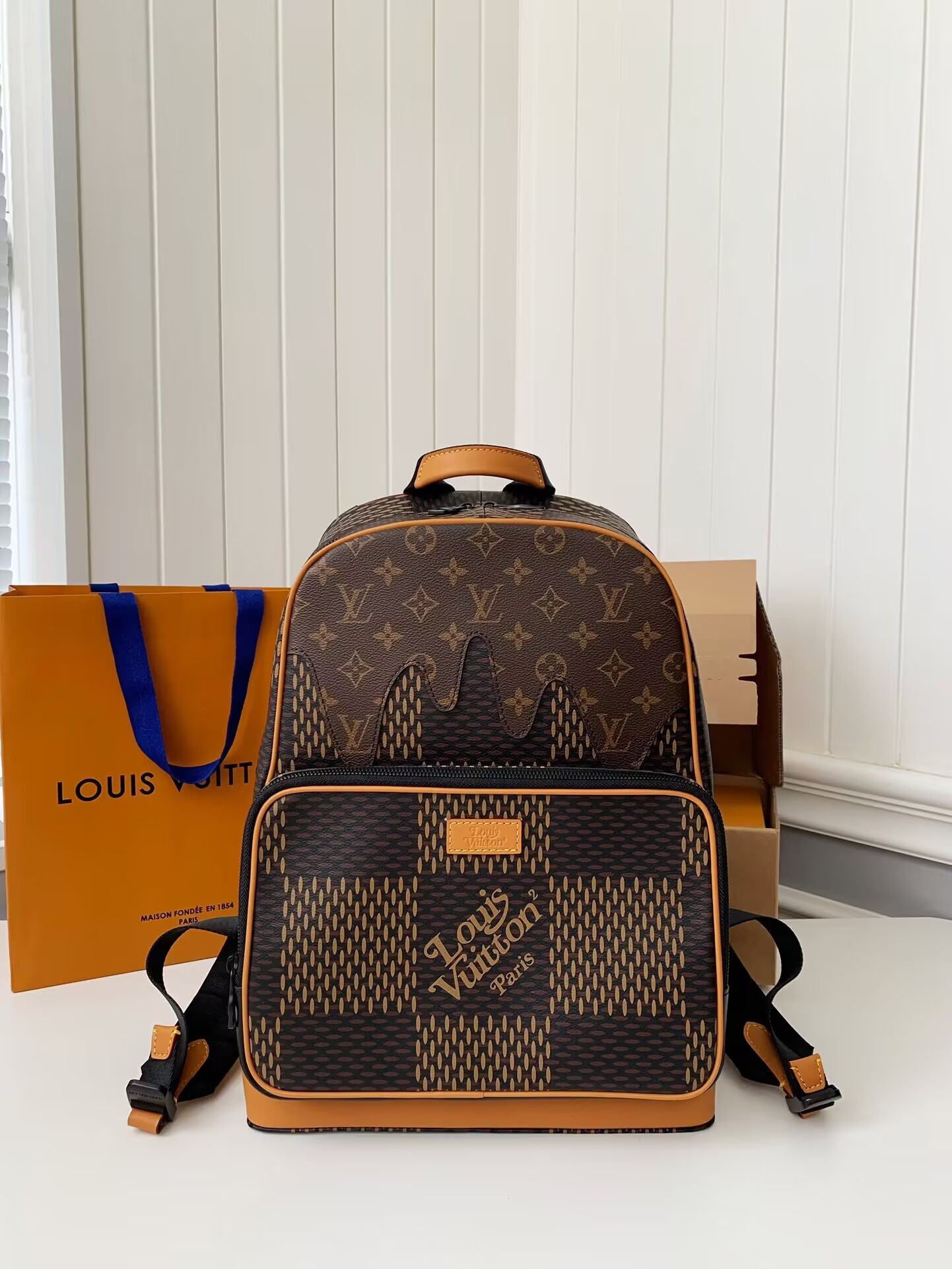 LV NIGO CAMPUS BACKPACK N40380 30×39×13cm