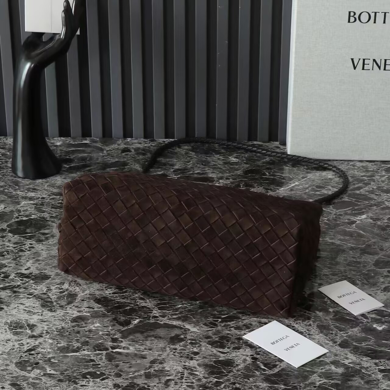 bo*te*ga Ve*ne*ta small andiamo 25x22x10.5cm