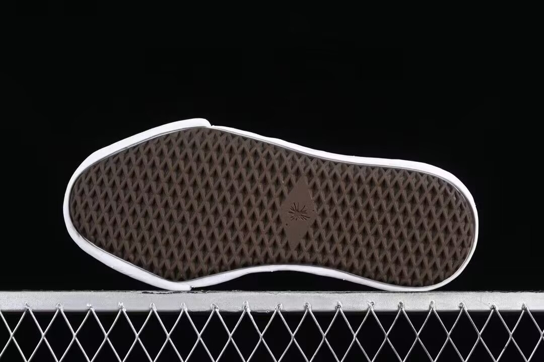 ua Ma*s*n mihara yasuhiro peterson low canvas natural